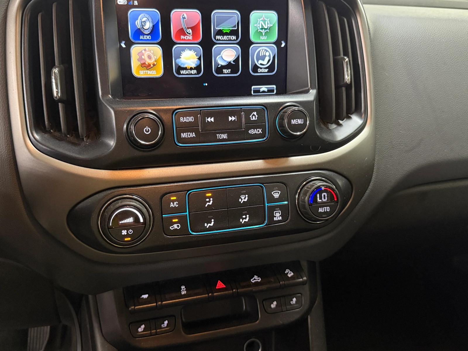 Thumbnail: 2018 Chevrolet Colorado - 4