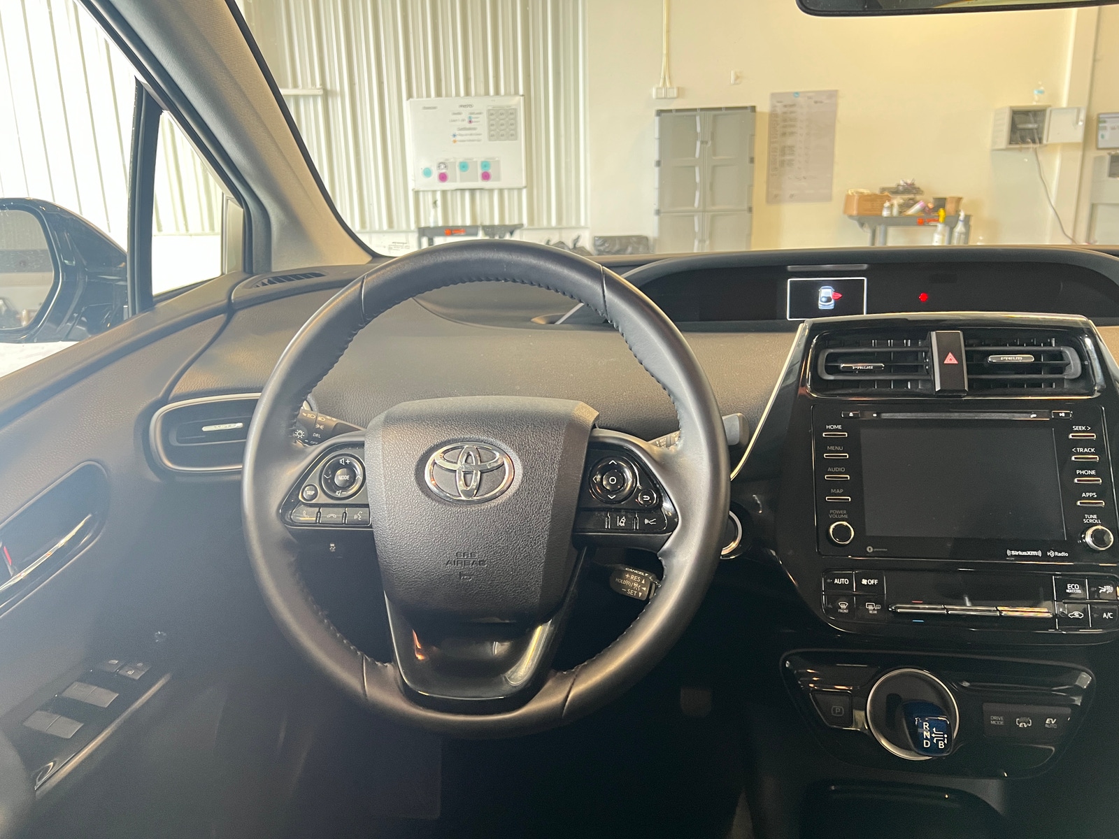 Thumbnail: 2020 Toyota Prius Prime - 5