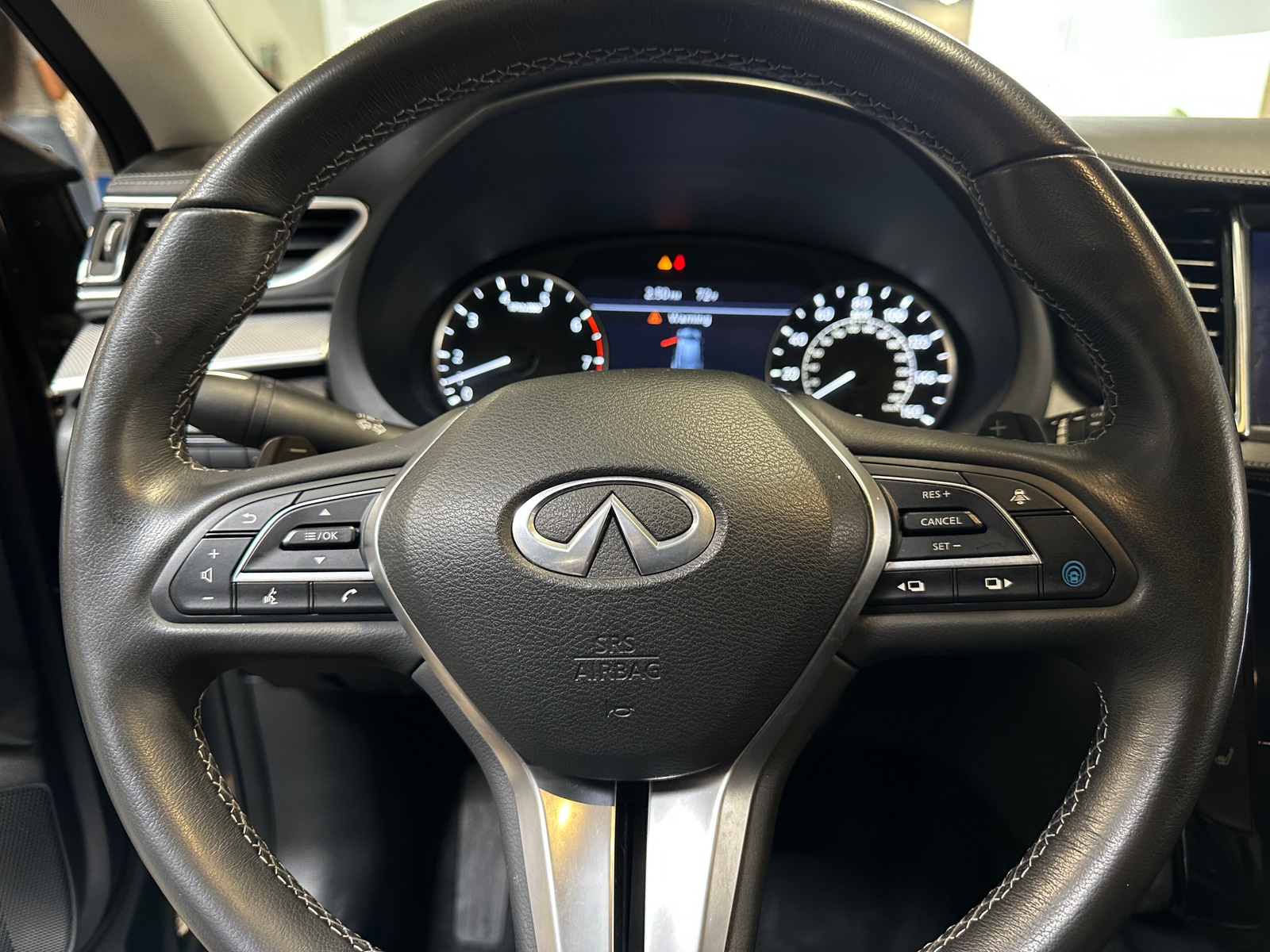 Thumbnail: 2021 INFINITI QX50 - 4