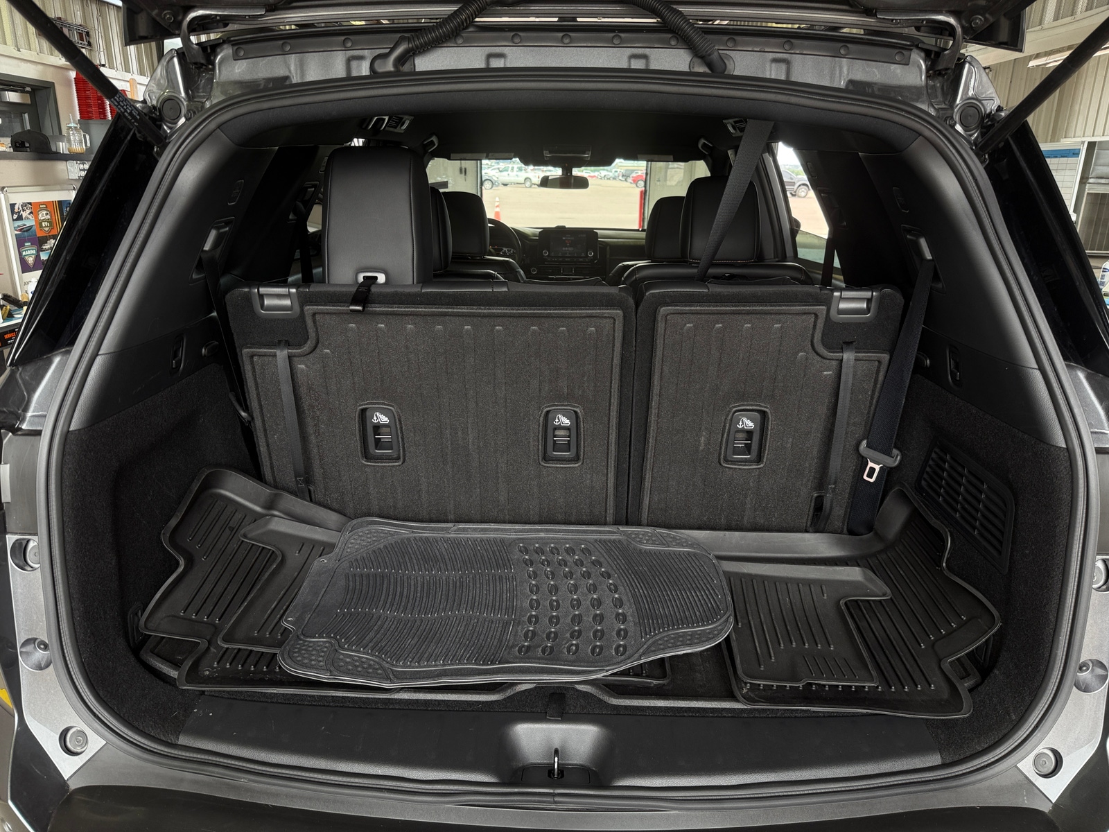 Thumbnail: 2024 Nissan Pathfinder - 6