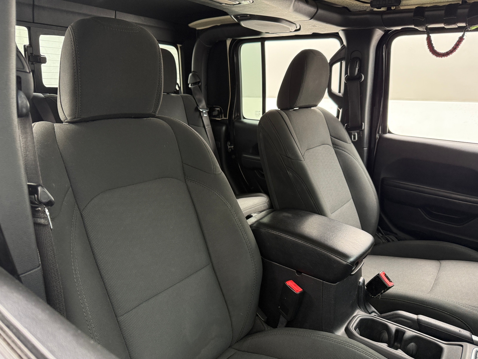Thumbnail: 2020 Jeep Gladiator - 2