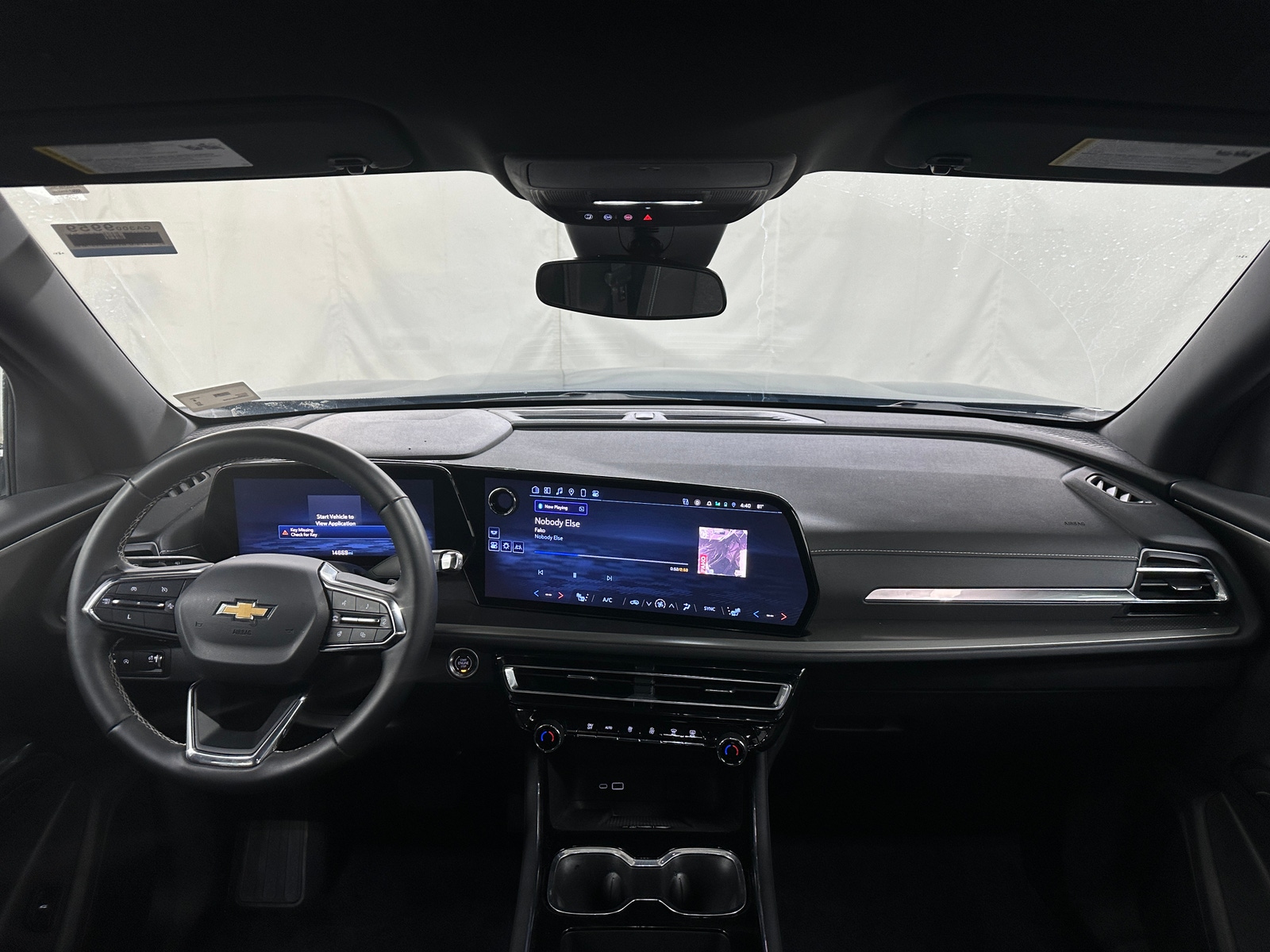 Thumbnail: 2025 Chevrolet Traverse - 3