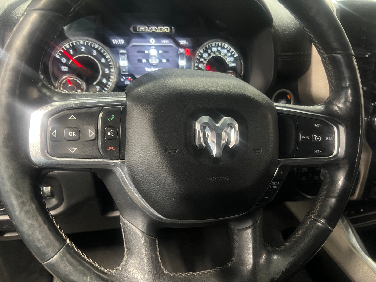 Thumbnail: 2019 RAM 1500 - 4