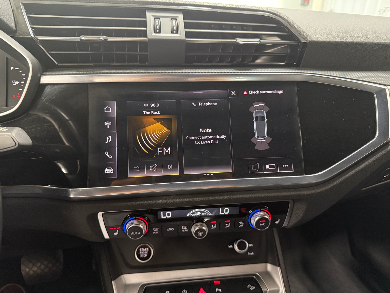 Thumbnail: 2024 Audi Q3 - 3