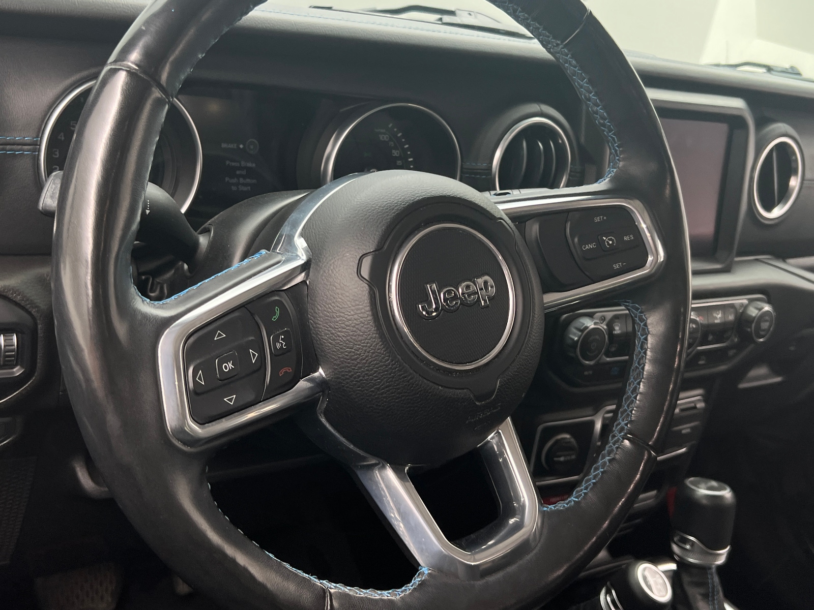 Thumbnail: 2022 Jeep Wrangler - 4