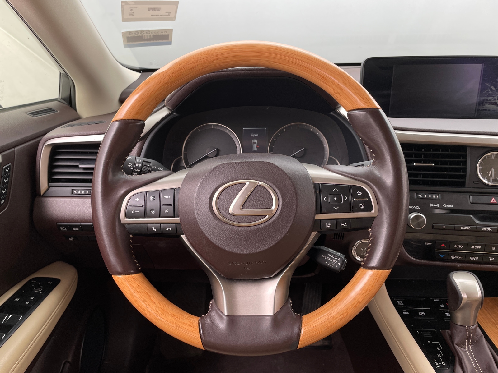 Thumbnail: 2018 Lexus RX - 4