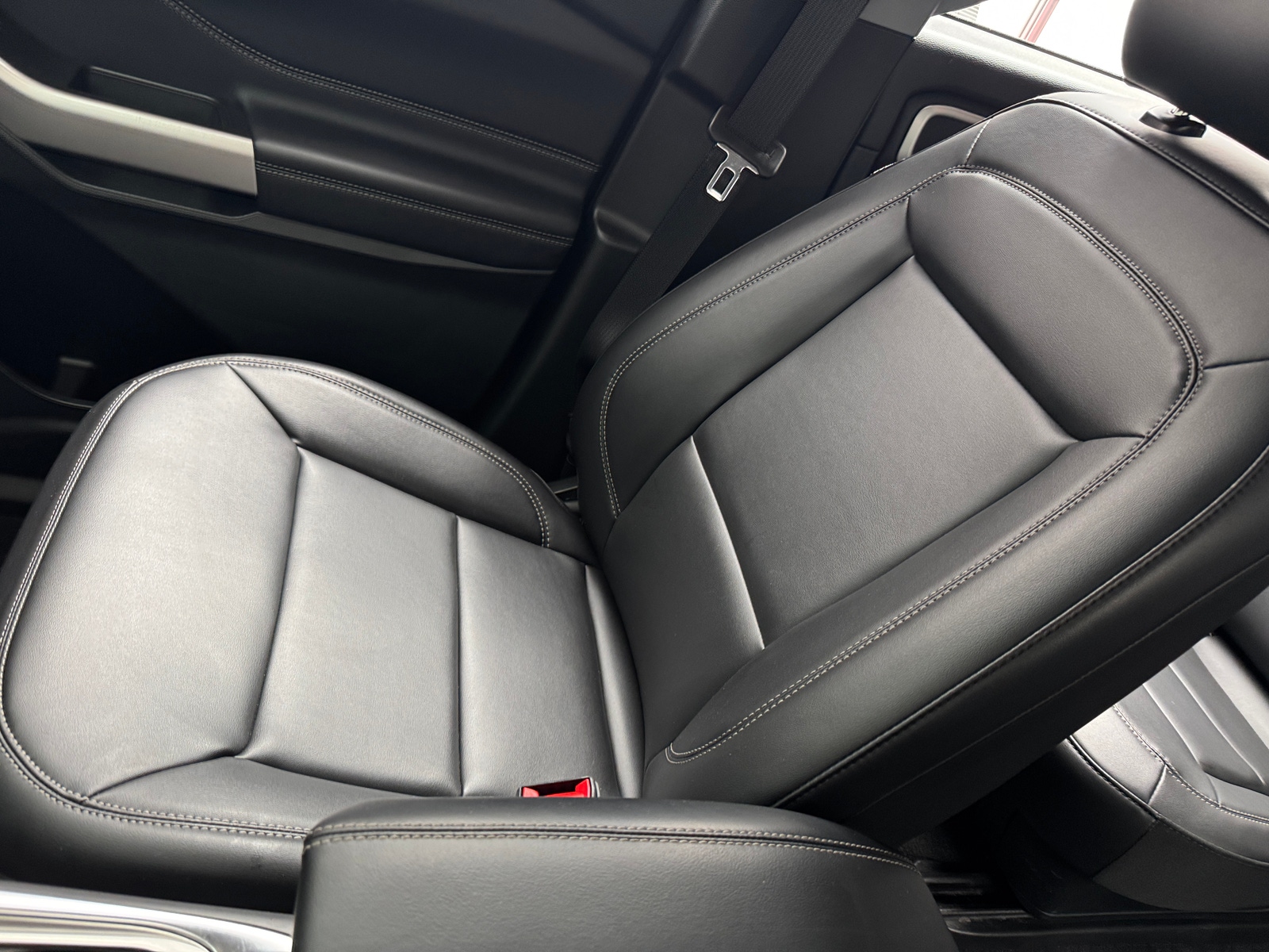 Thumbnail: 2024 Ford Explorer - 2