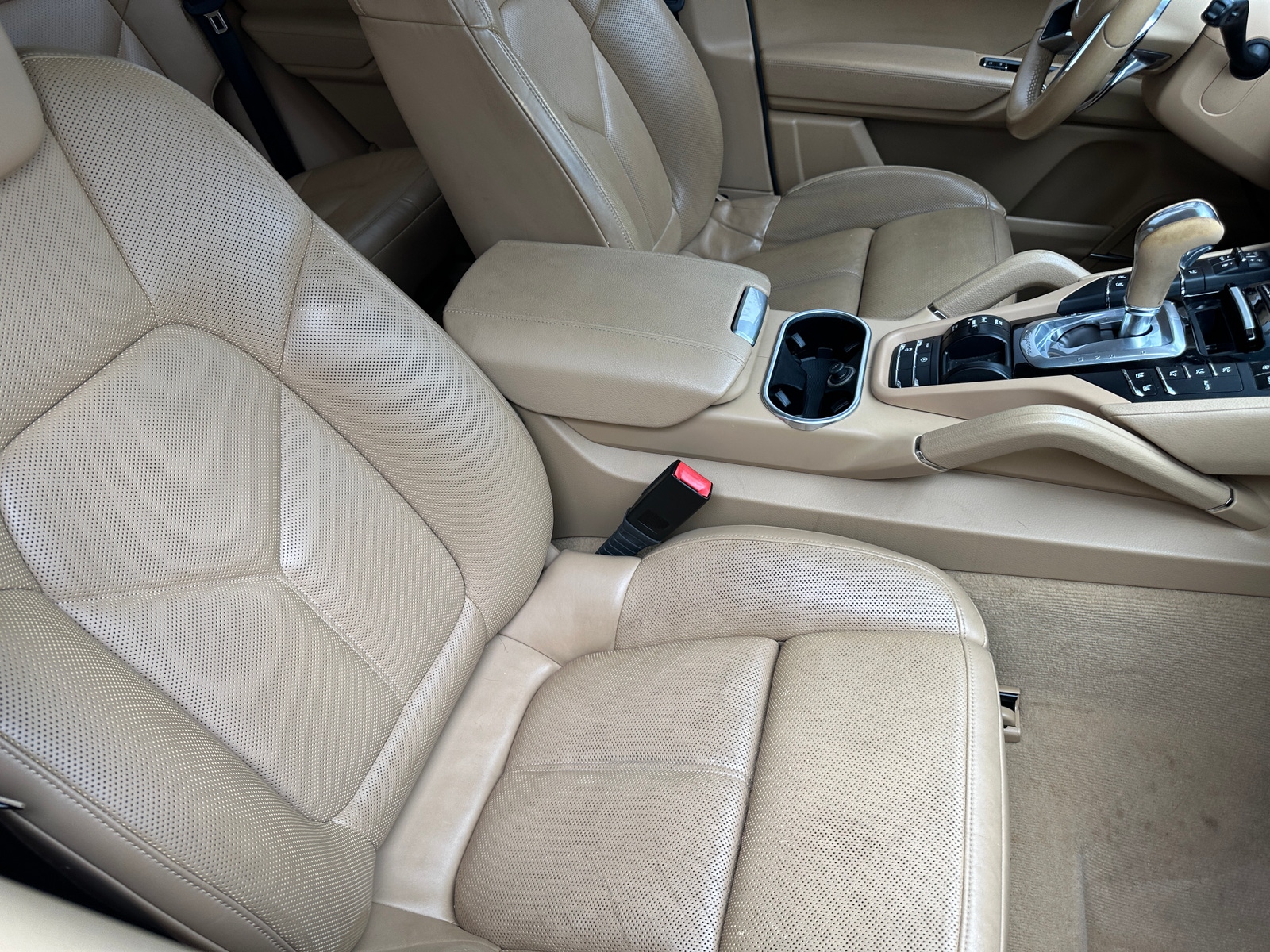 Thumbnail: 2016 Porsche Cayenne - 2