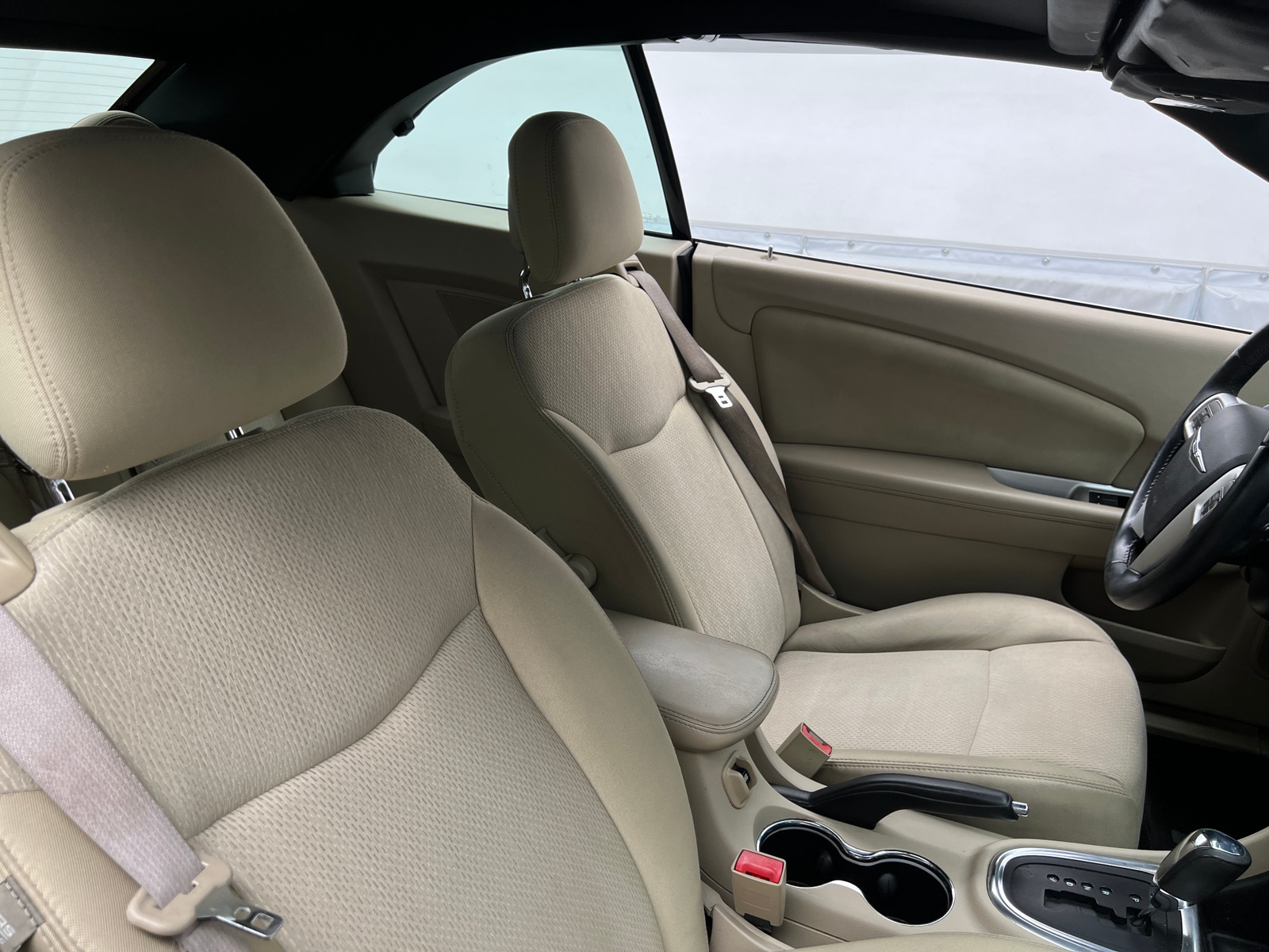 Thumbnail: 2013 Chrysler 200 - 2