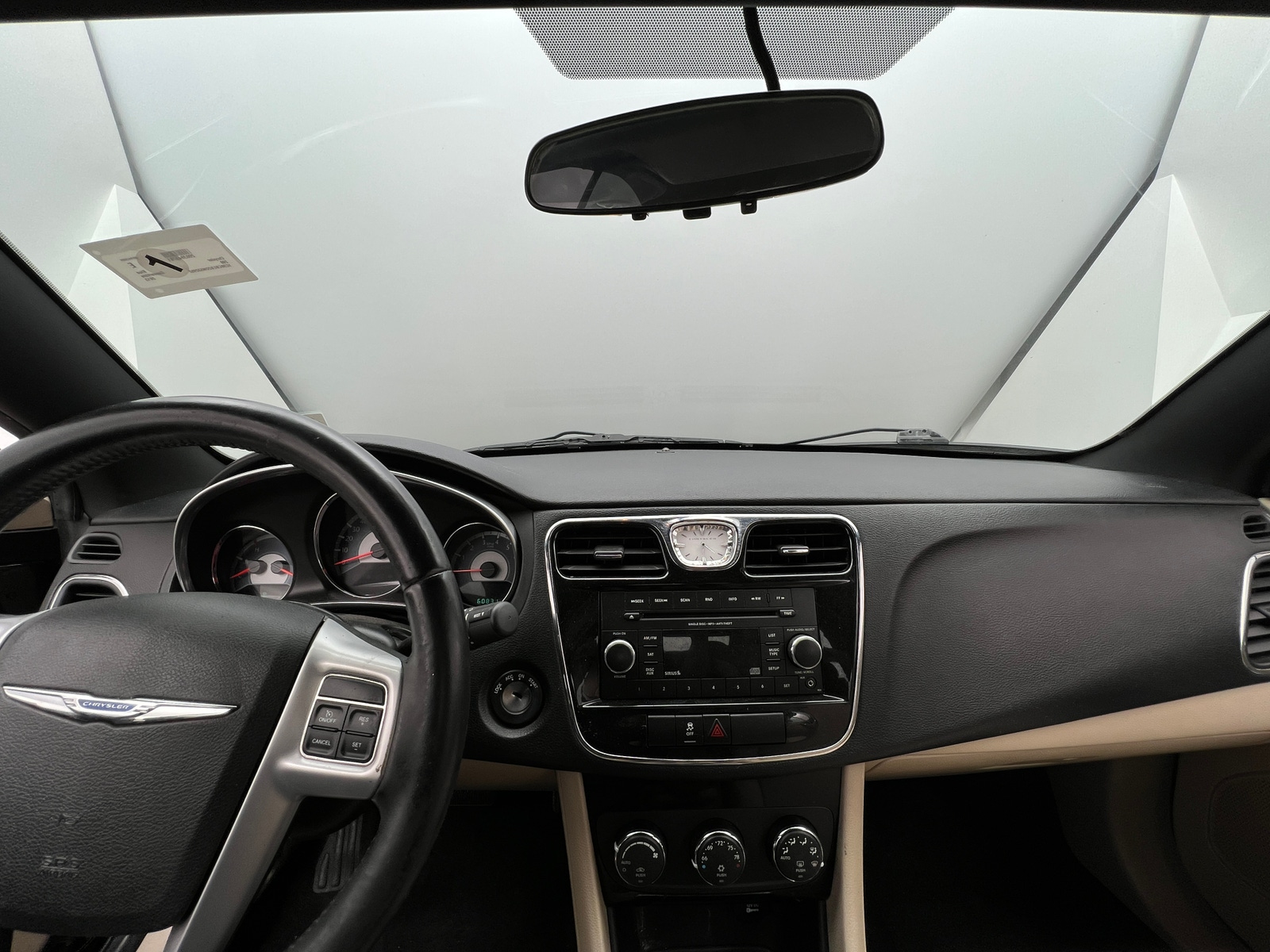 Thumbnail: 2013 Chrysler 200 - 3