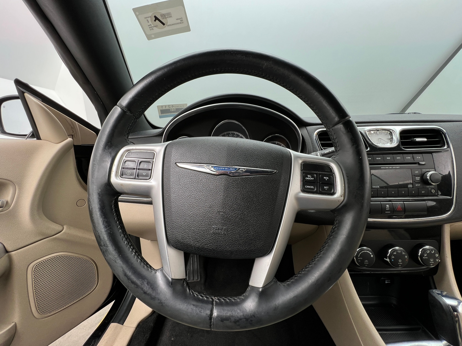 Thumbnail: 2013 Chrysler 200 - 5