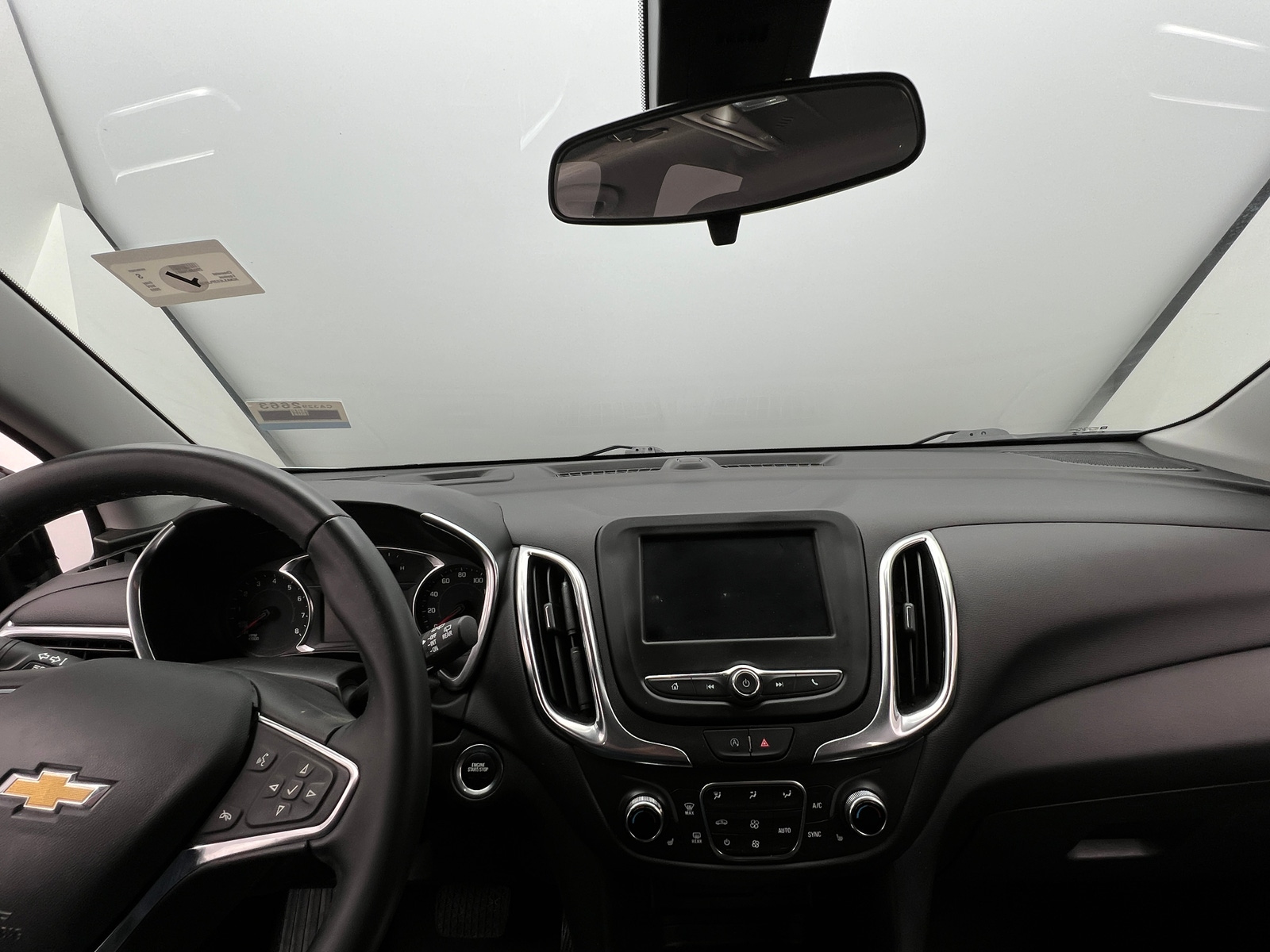Thumbnail: 2023 Chevrolet Equinox - 3