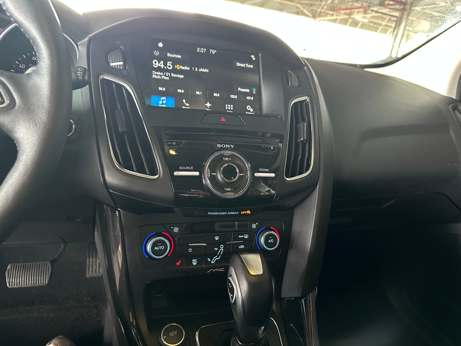 Thumbnail: 2017 Ford Focus - 3
