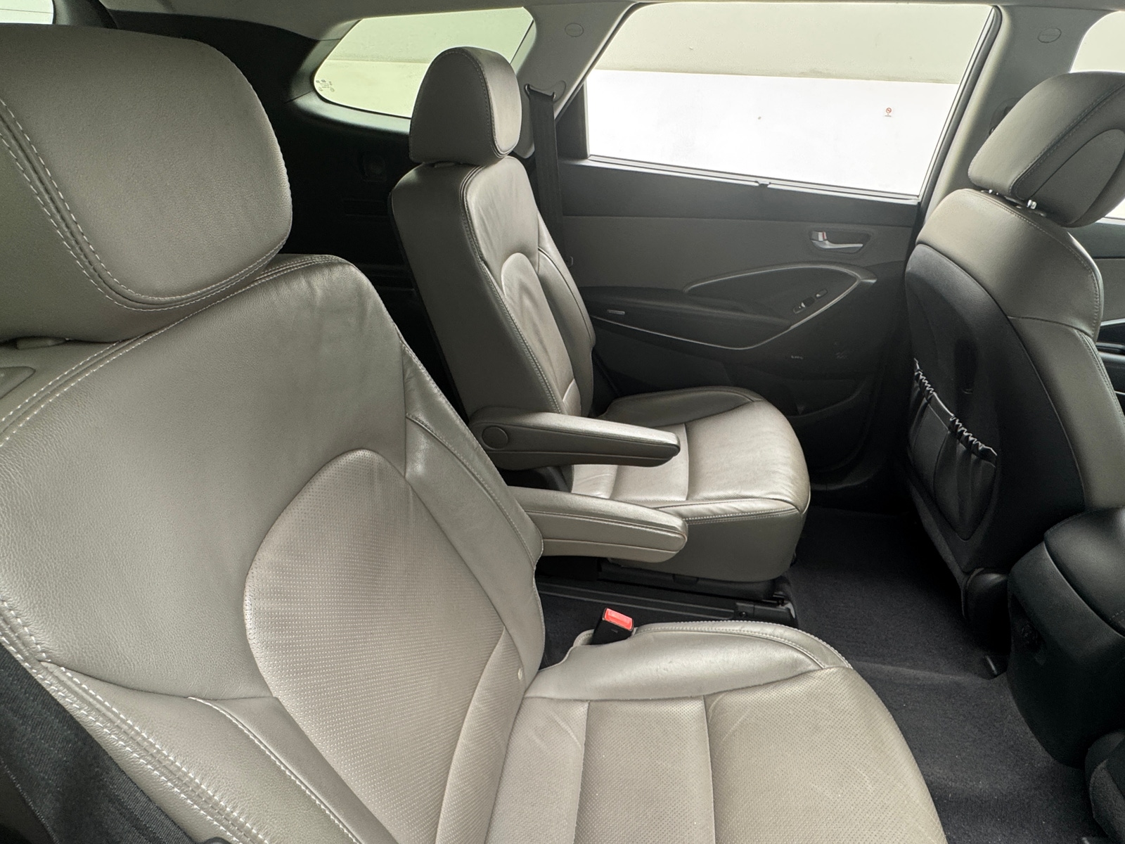 Thumbnail: 2016 Hyundai Santa Fe - 5