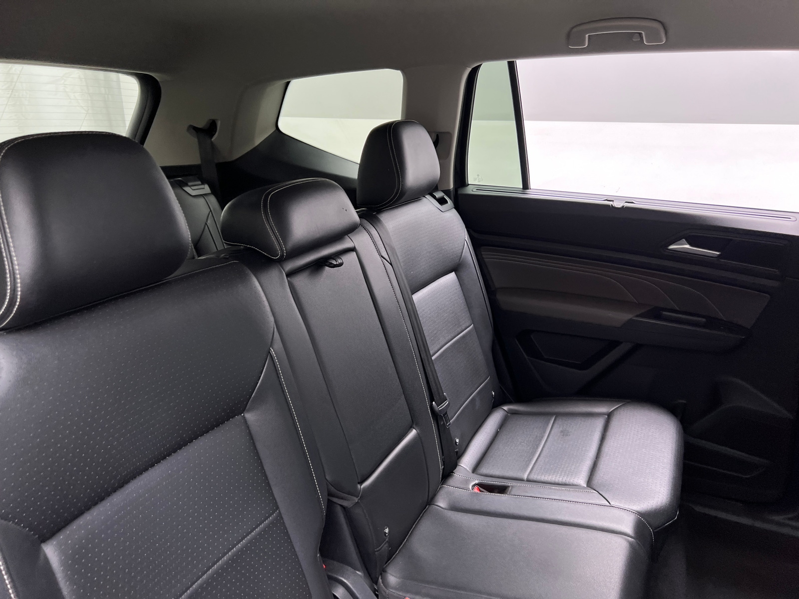 Thumbnail: 2022 Volkswagen Atlas - 5