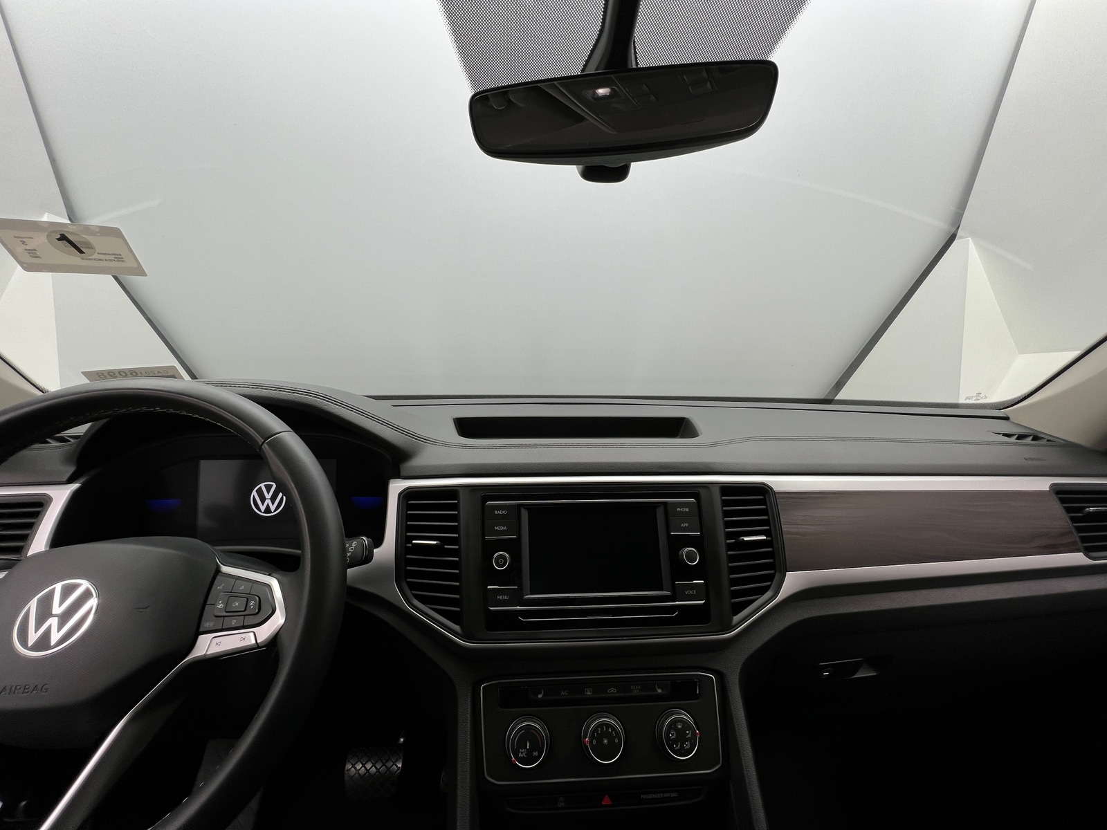Thumbnail: 2022 Volkswagen Atlas - 2