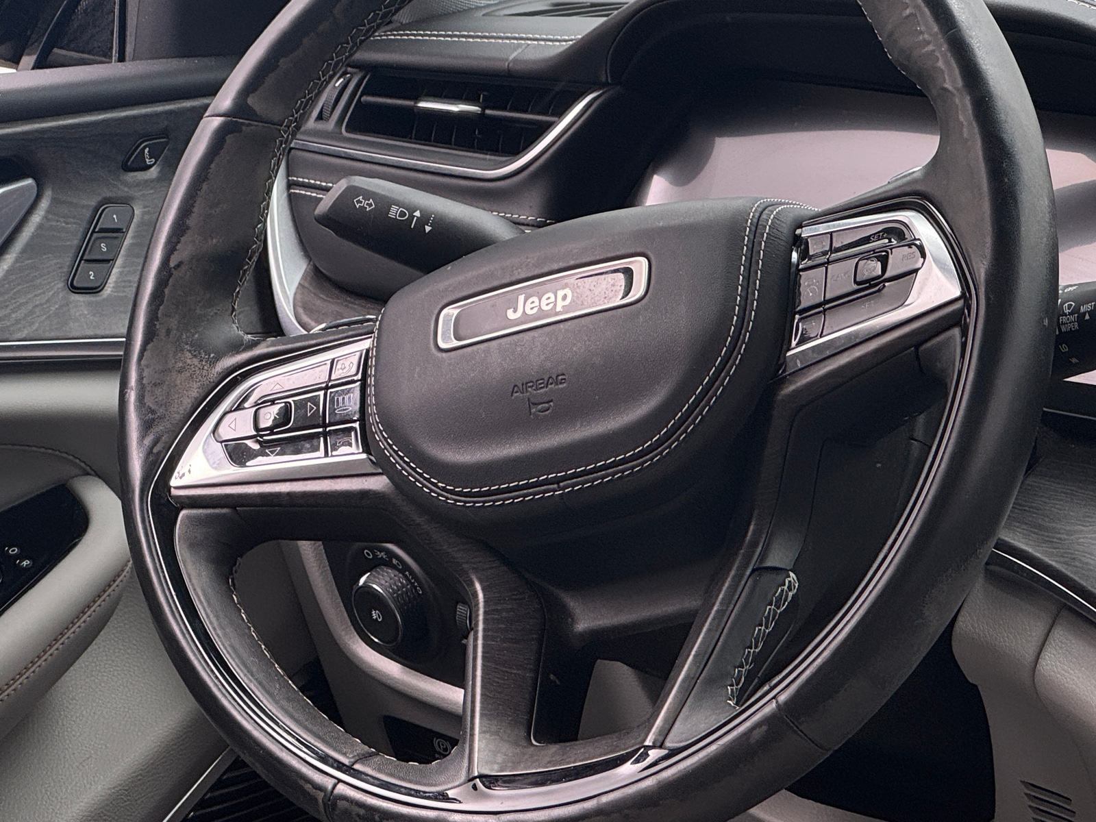 Thumbnail: 2021 Jeep Grand Cherokee L - 4