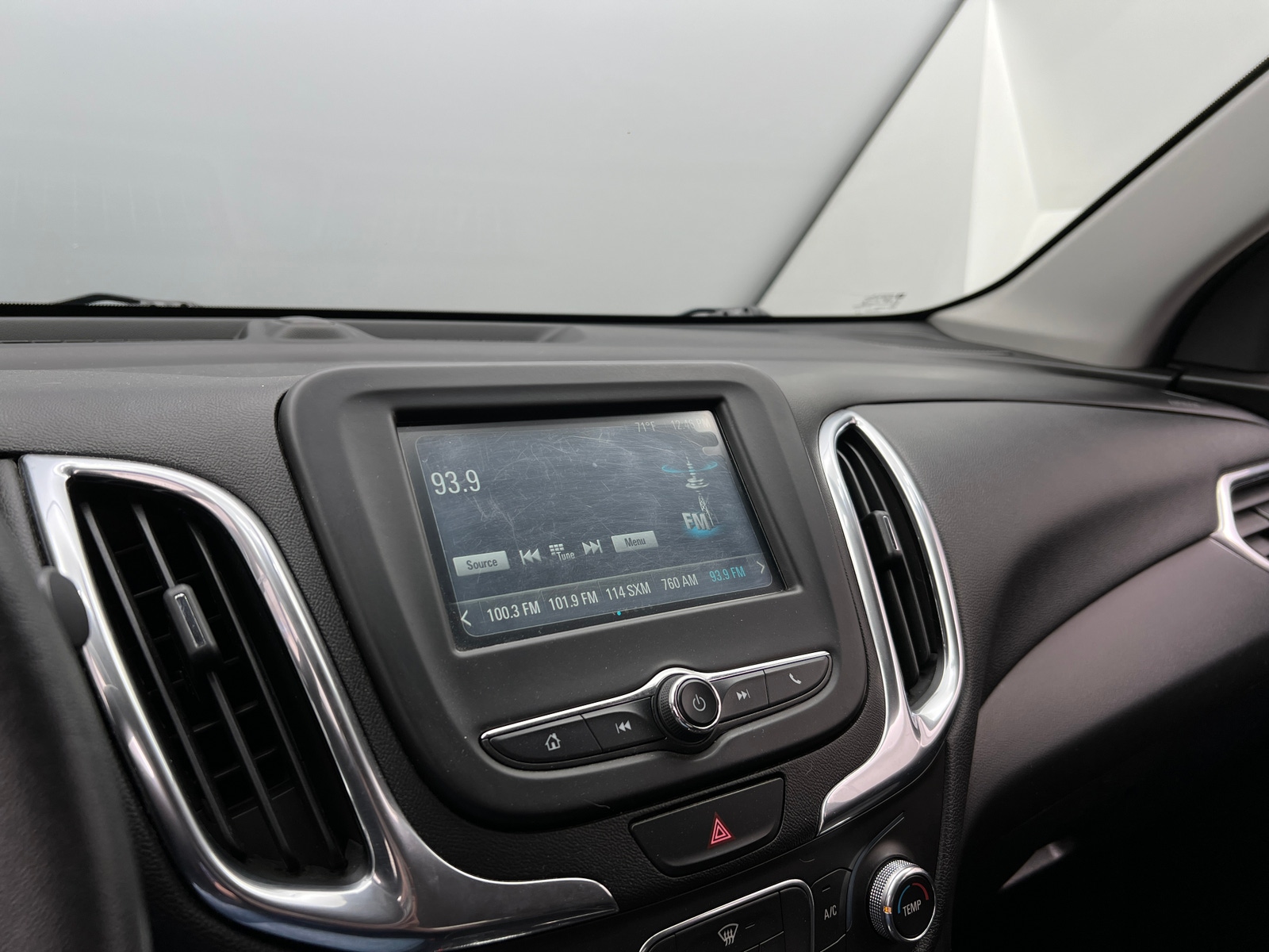 Thumbnail: 2018 Chevrolet Equinox - 4