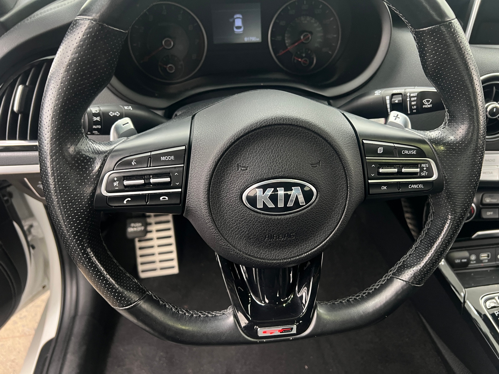 Thumbnail: 2020 Kia Stinger - 4