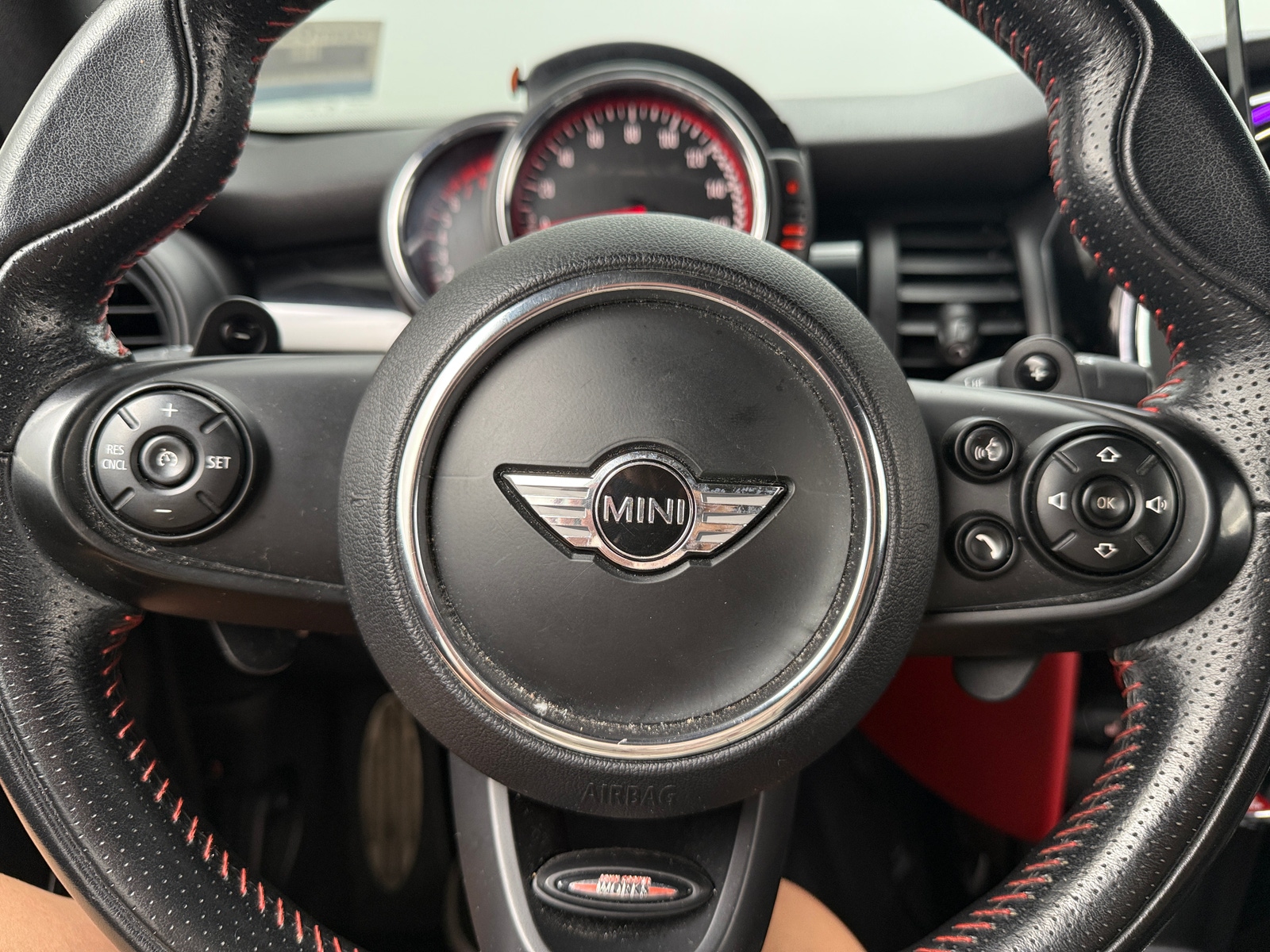Thumbnail: 2017 MINI Cooper Convertible - 5