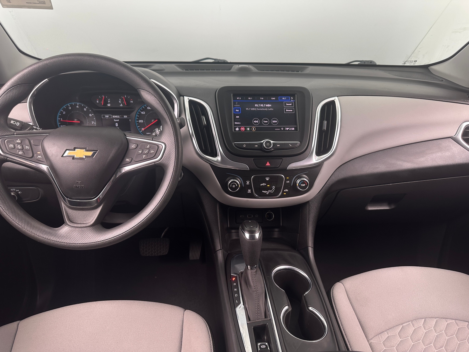 Thumbnail: 2021 Chevrolet Equinox - 3