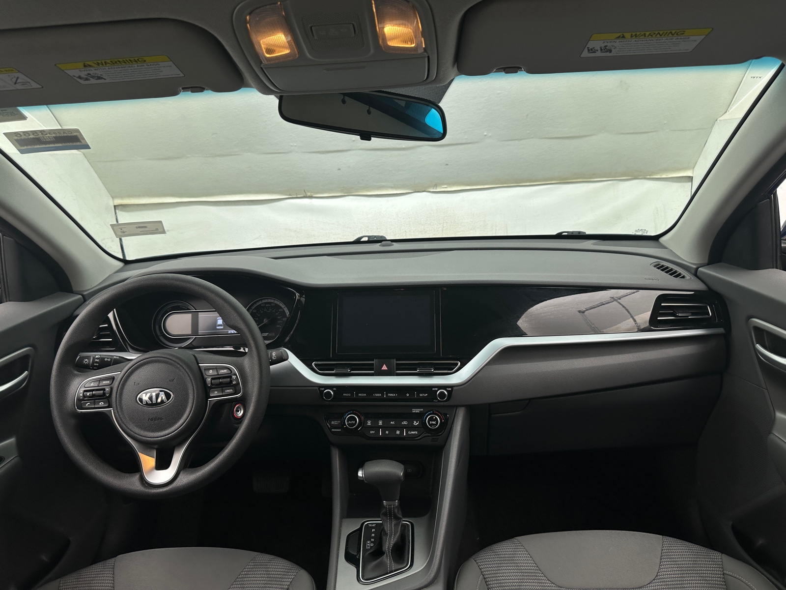 Thumbnail: 2021 Kia Niro - 3