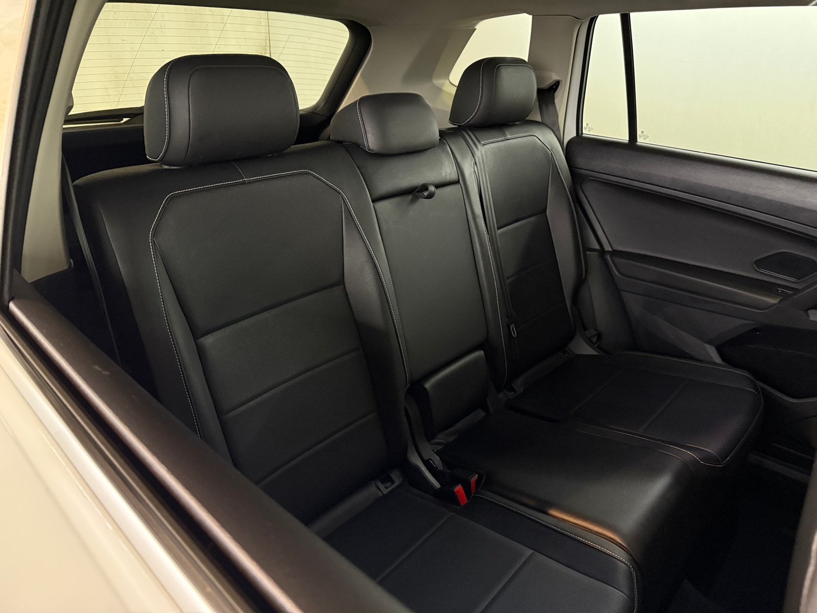 Thumbnail: 2021 Volkswagen Tiguan - 5
