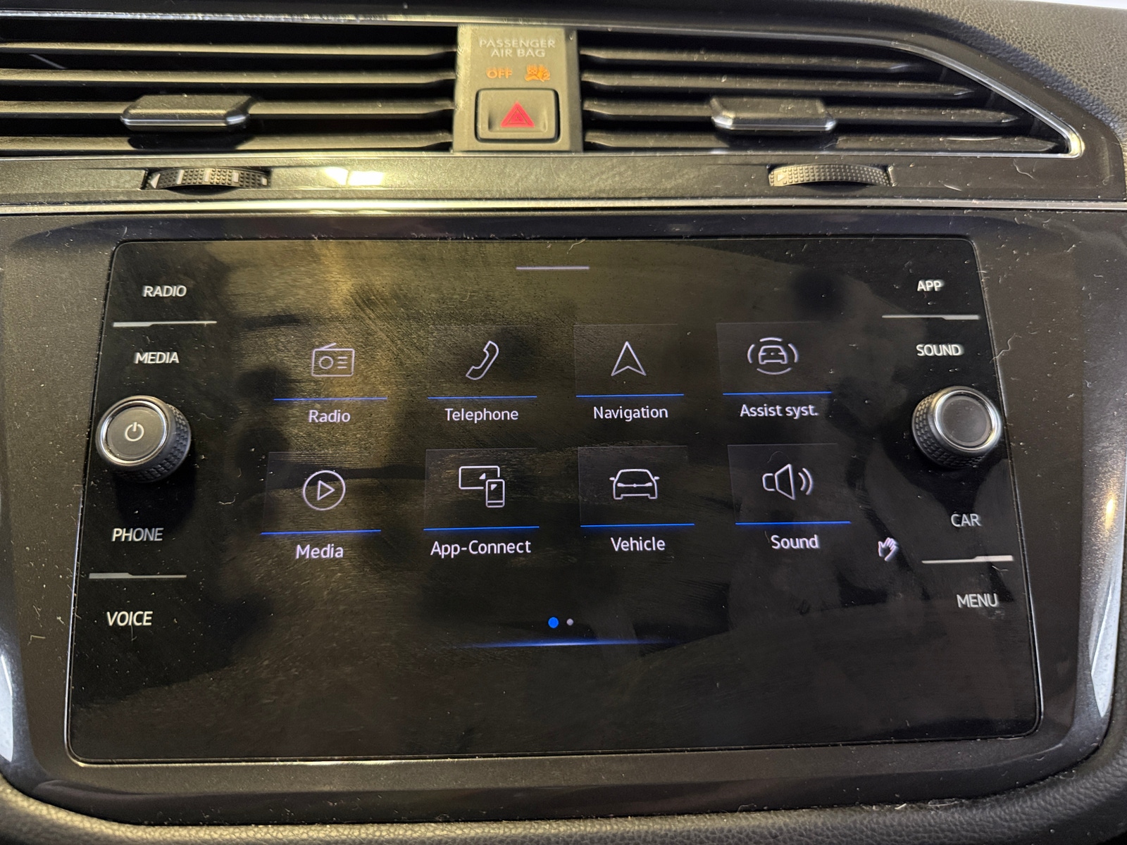 Thumbnail: 2021 Volkswagen Tiguan - 3
