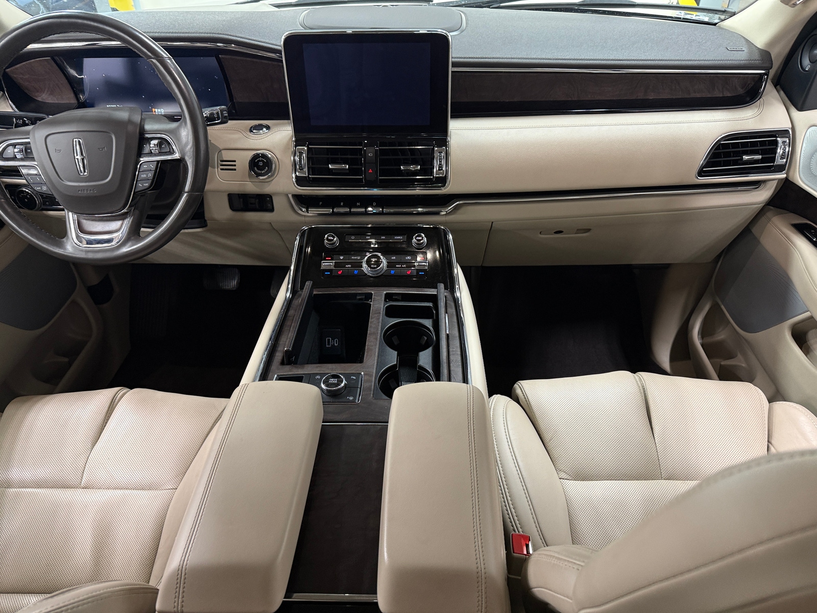 Thumbnail: 2021 Lincoln Navigator - 2