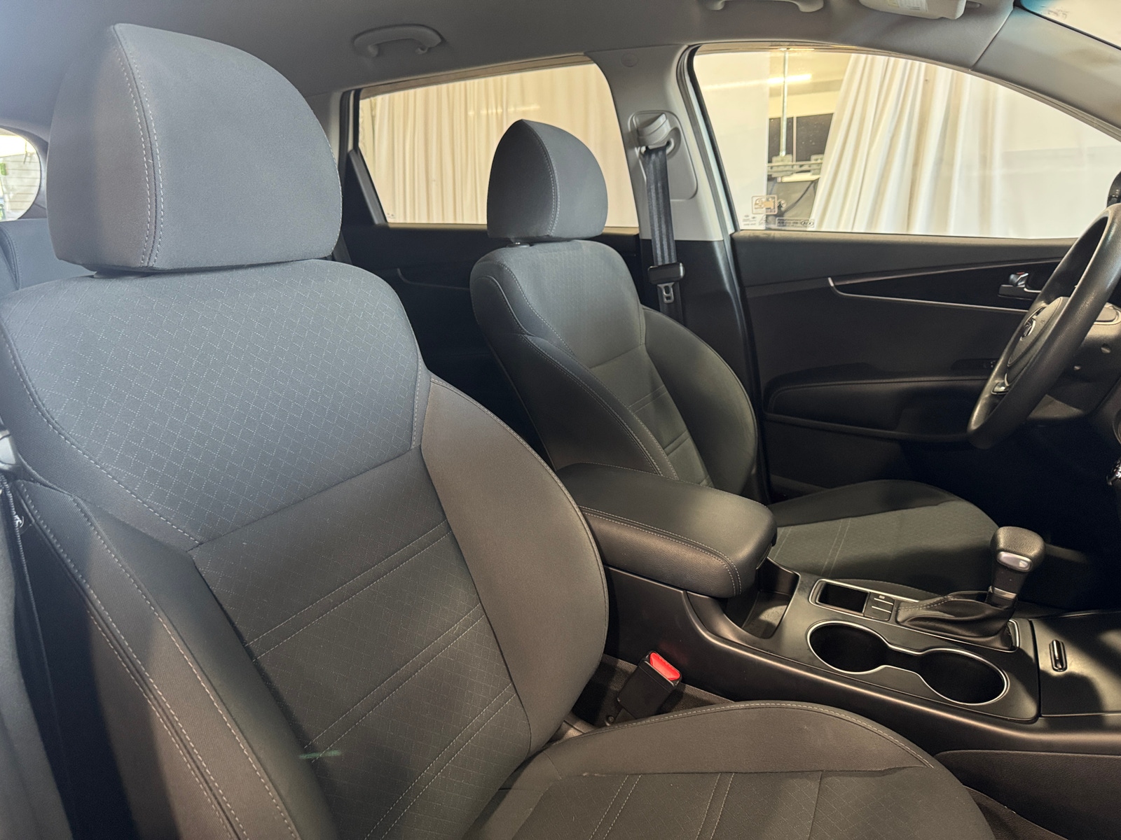 Thumbnail: 2019 Kia Sorento - 2