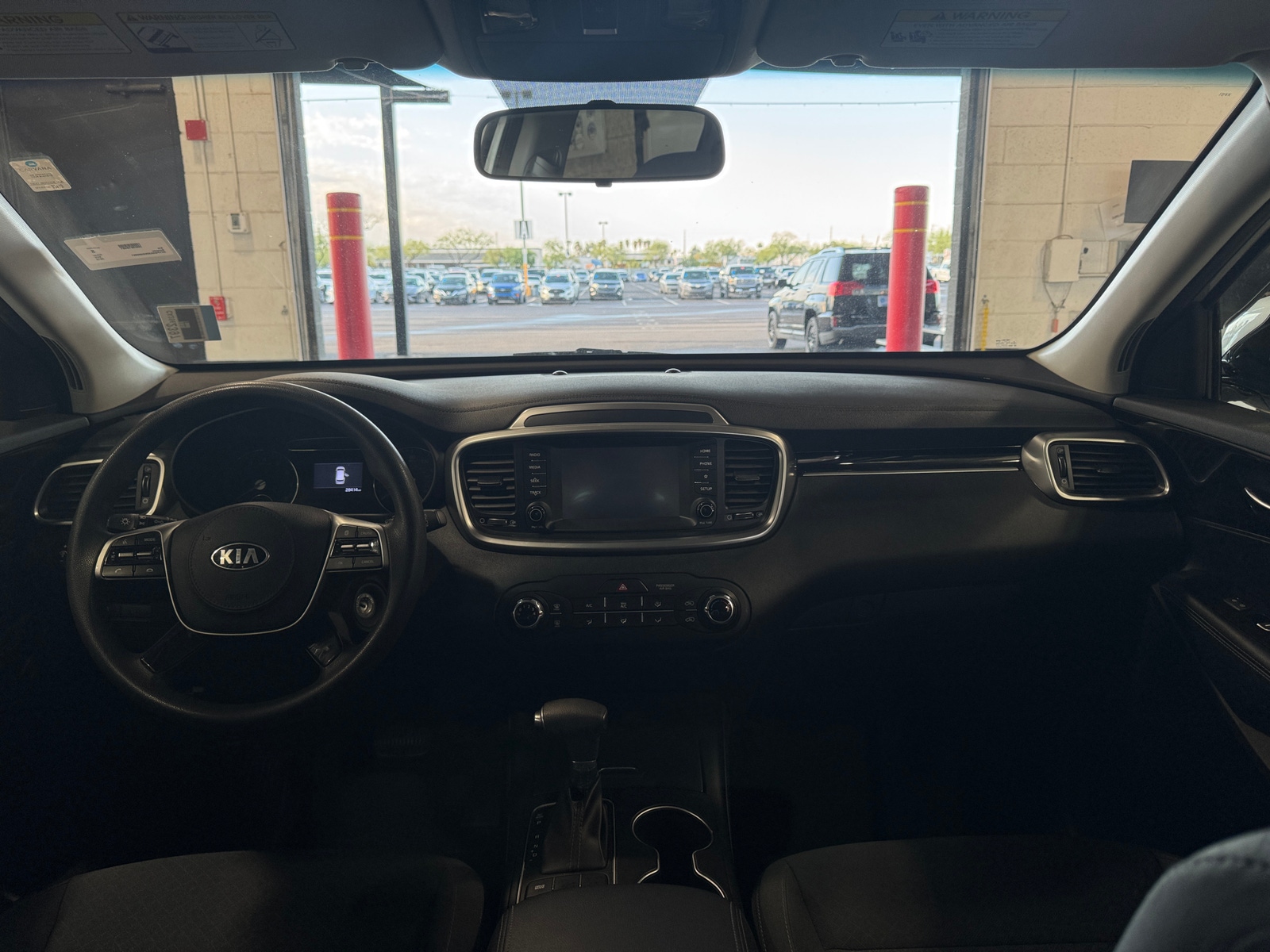 Thumbnail: 2019 Kia Sorento - 3