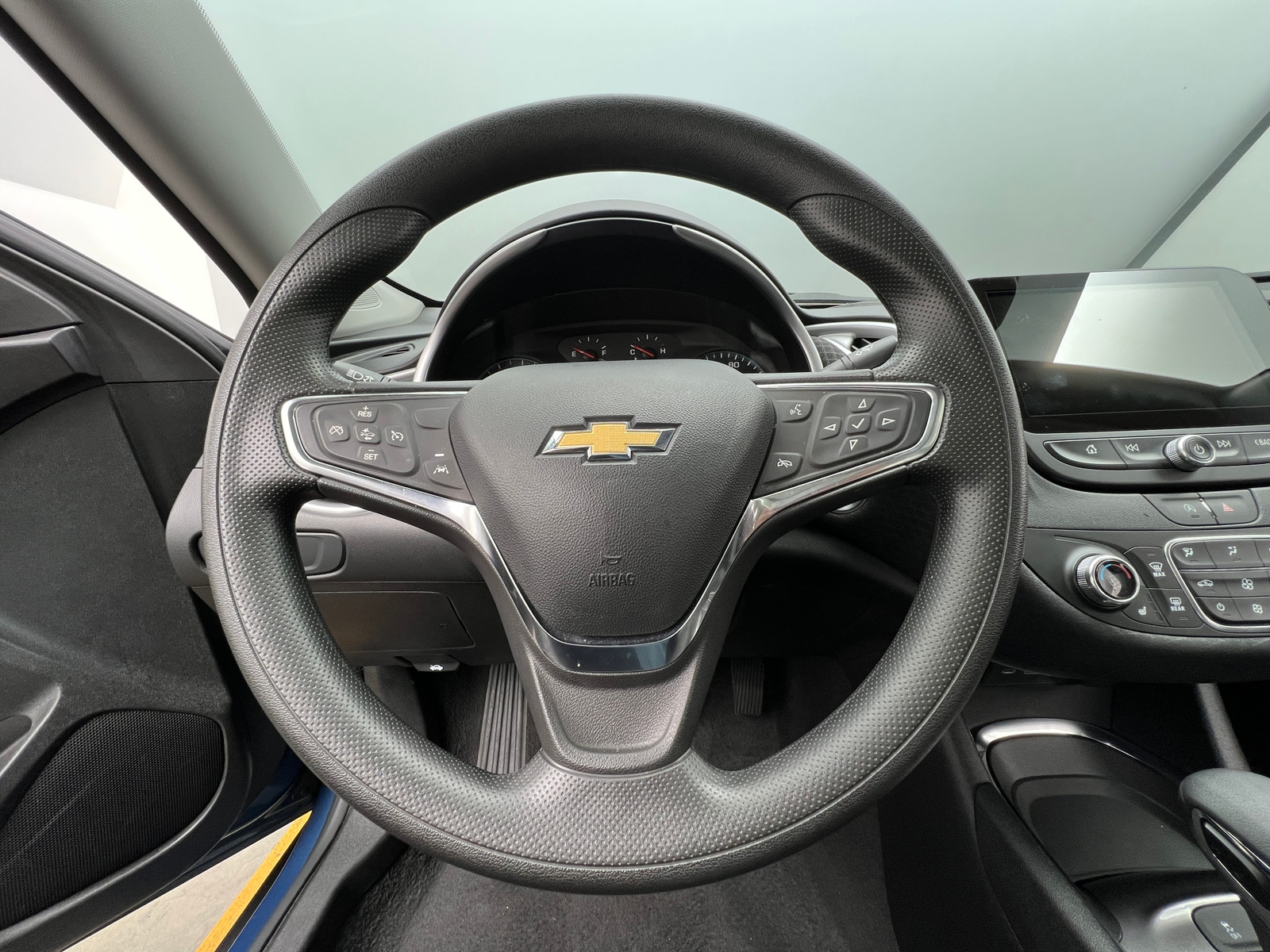 Thumbnail: 2024 Chevrolet Malibu - 5