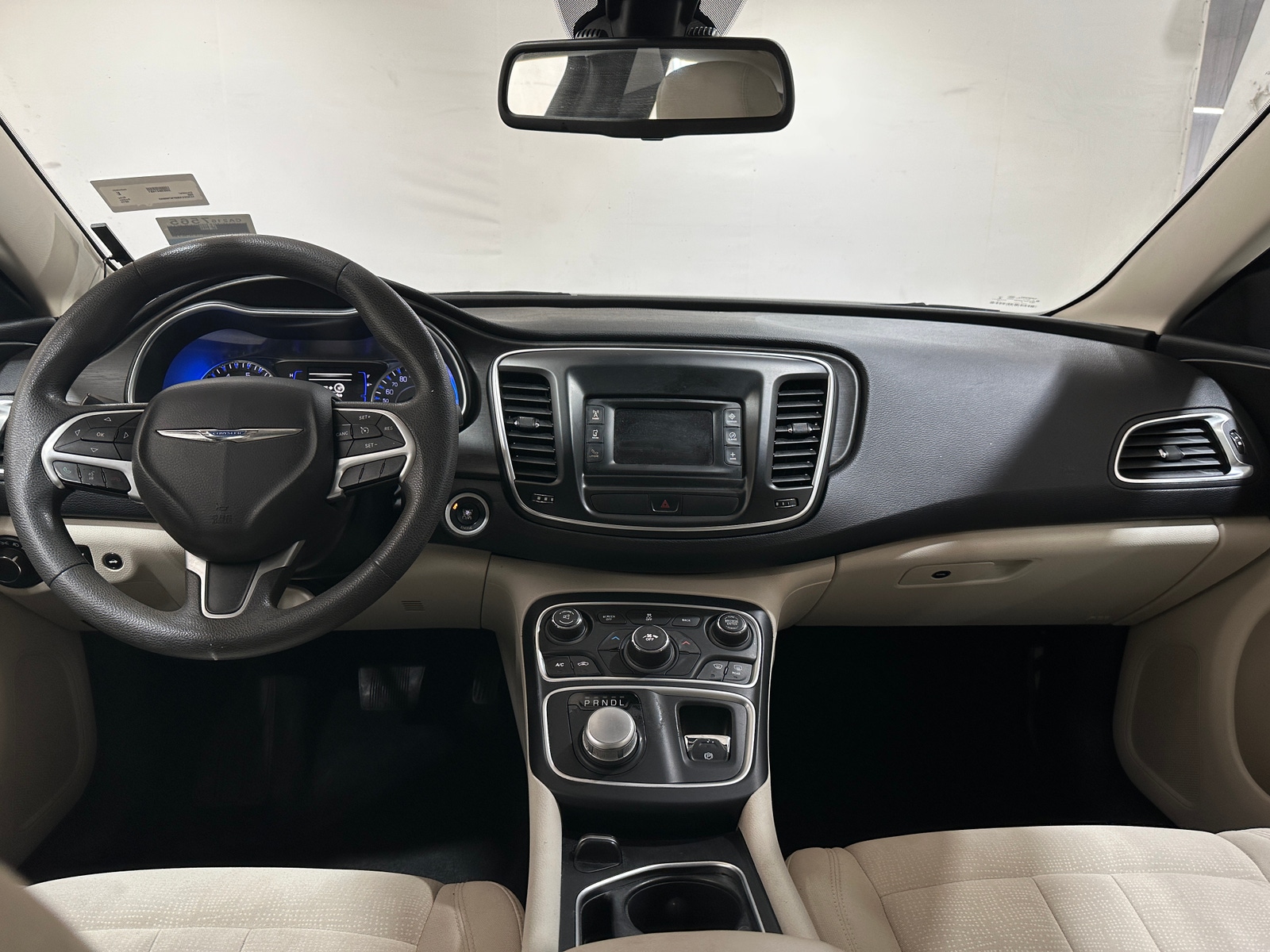 Thumbnail: 2015 Chrysler 200 - 3