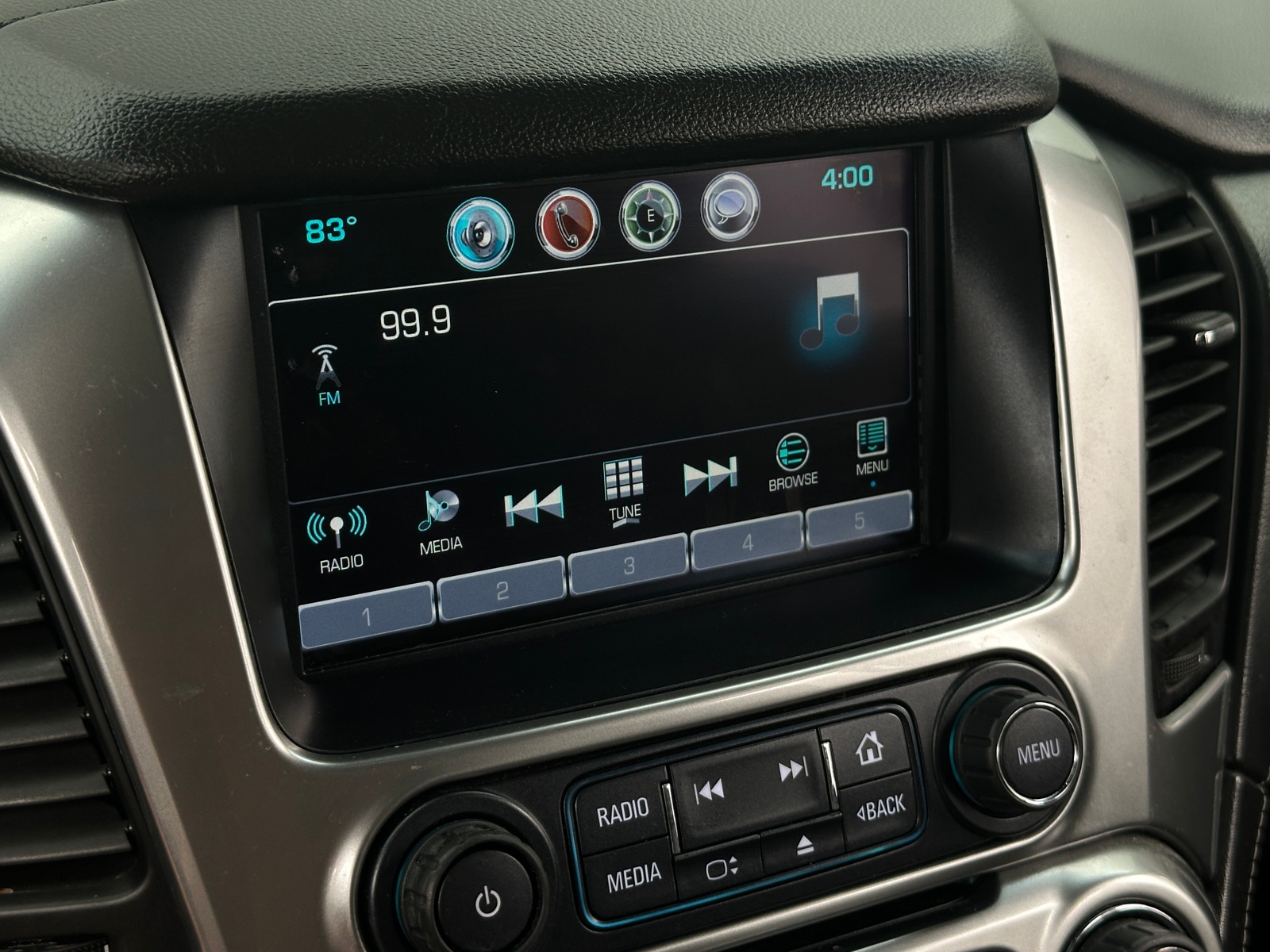 Thumbnail: 2018 Chevrolet Tahoe - 3