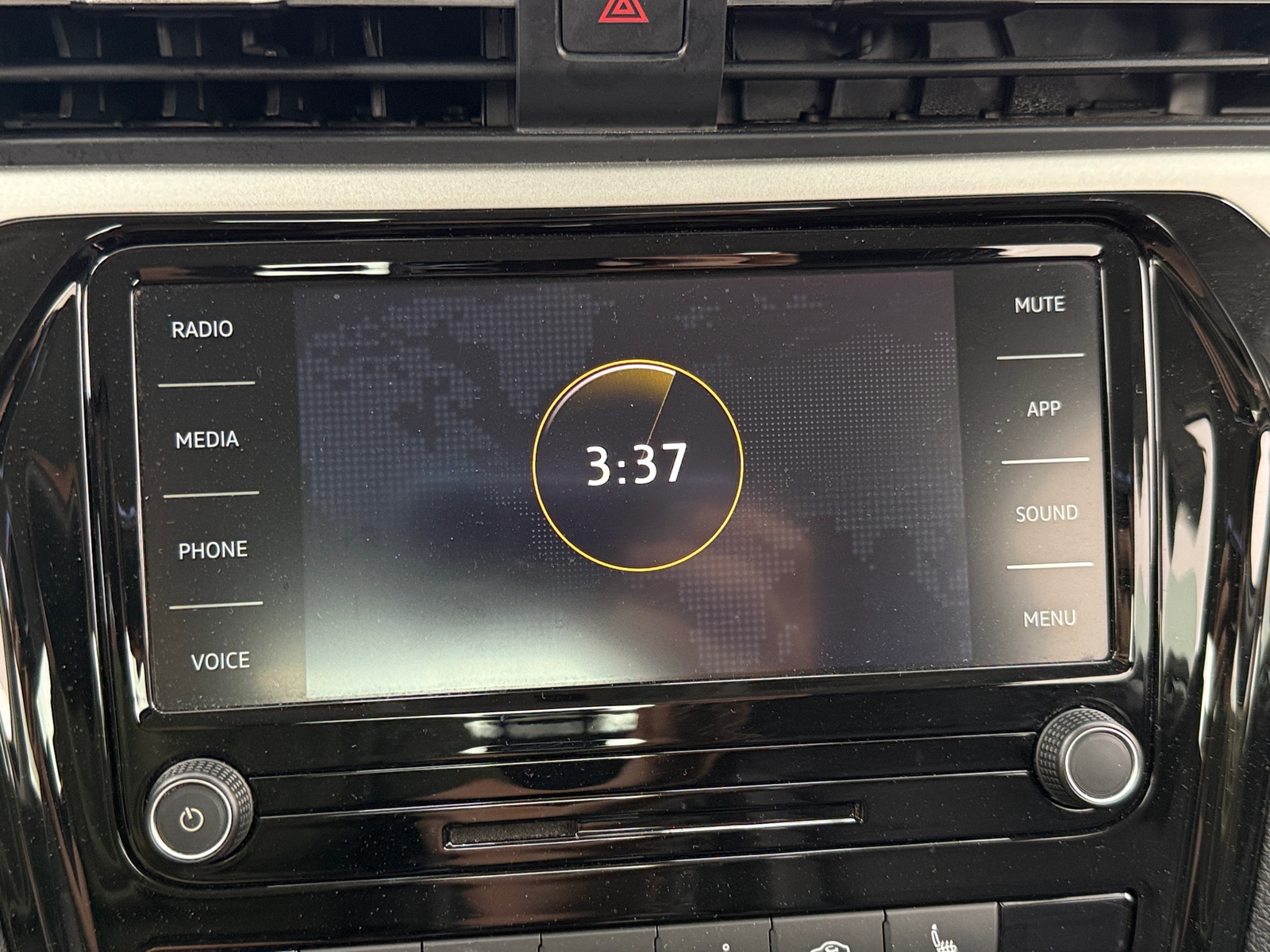 Thumbnail: 2020 Volkswagen Passat - 4