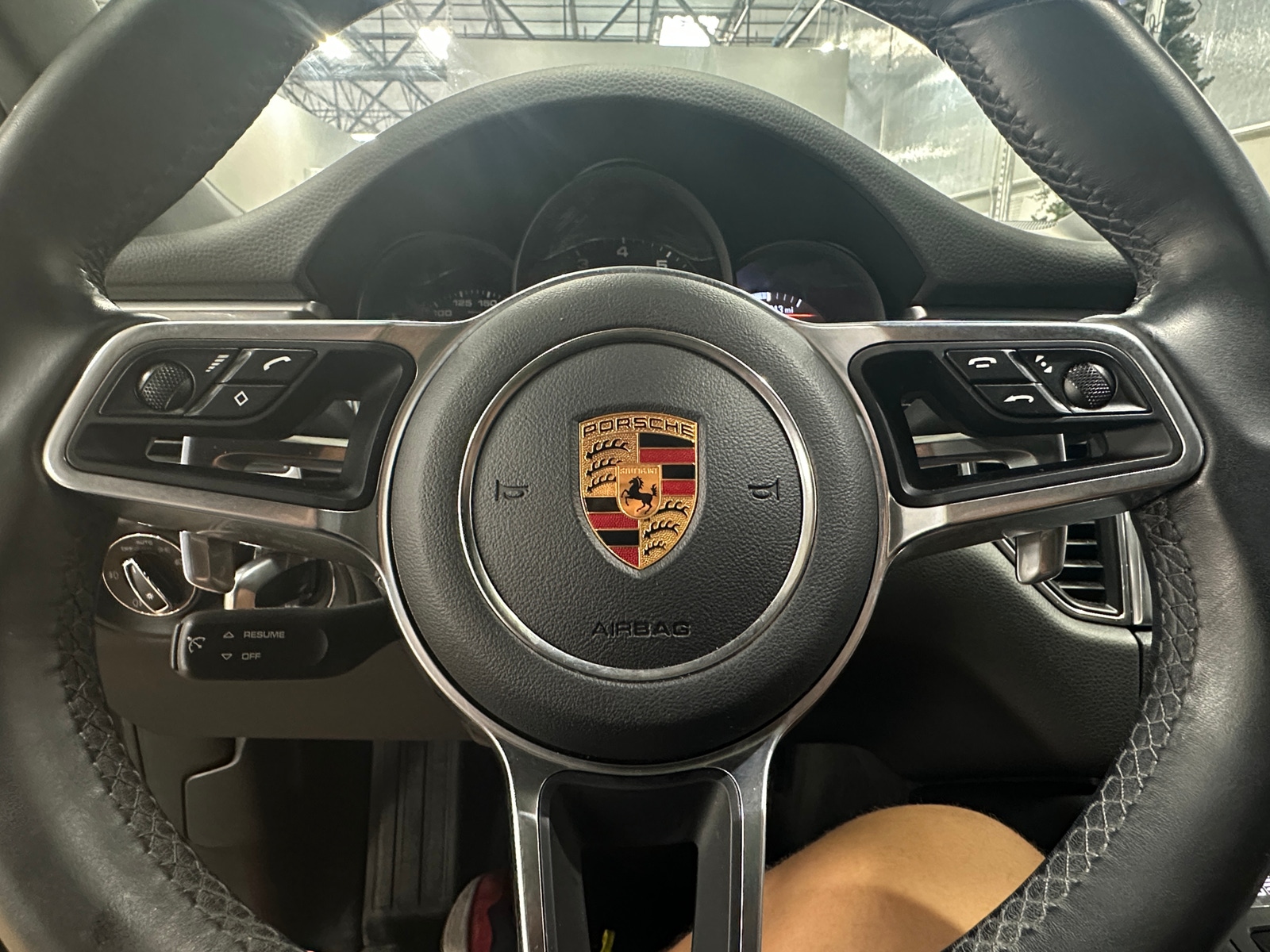 Thumbnail: 2018 Porsche Macan - 4