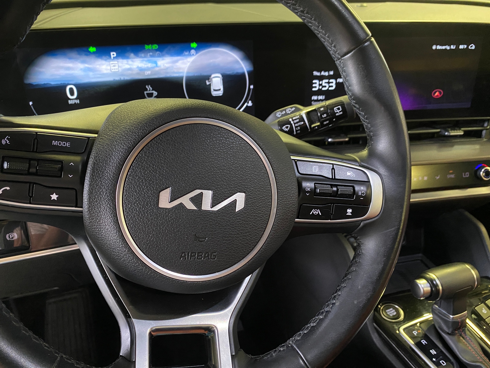 Thumbnail: 2023 Kia Sportage - 3