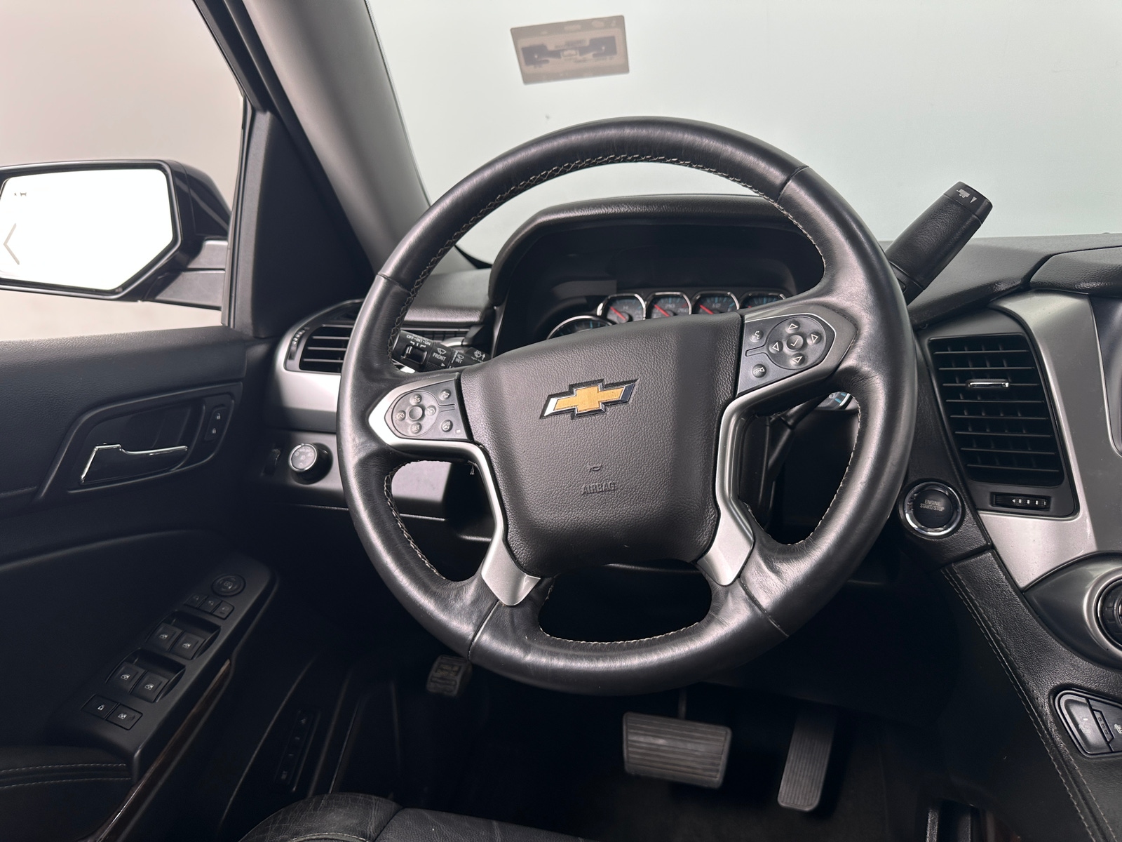 Thumbnail: 2018 Chevrolet Suburban - 4