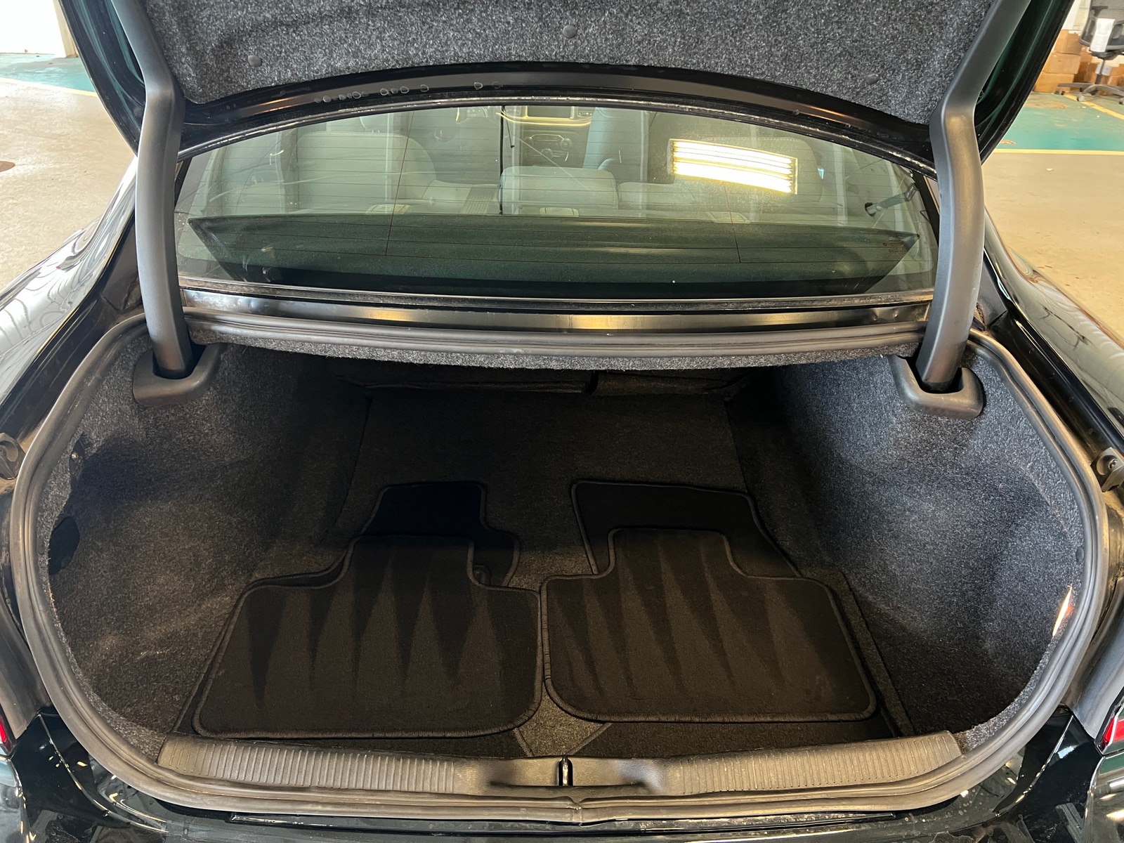 Thumbnail: 2019 Dodge Charger - 7