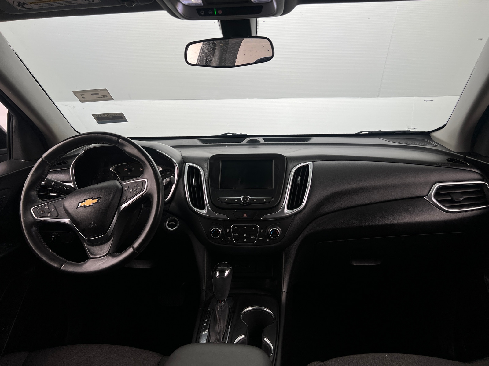 Thumbnail: 2019 Chevrolet Equinox - 3
