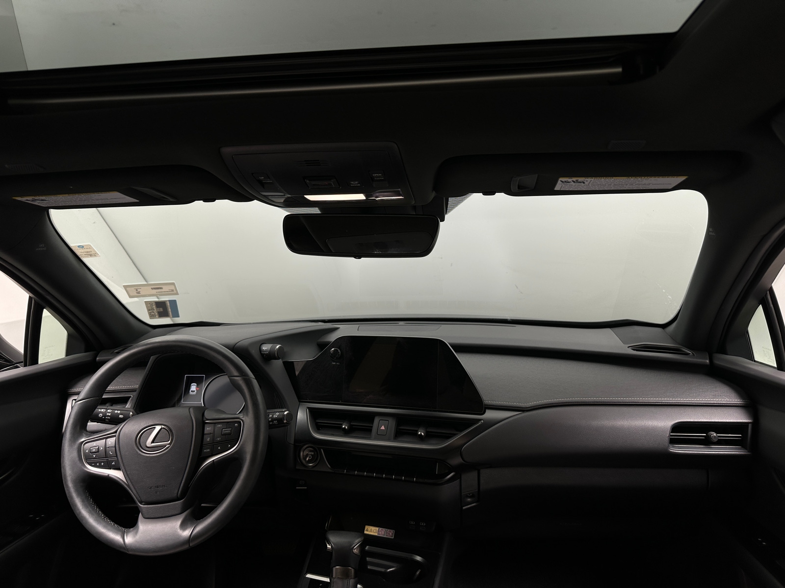 Thumbnail: 2023 Lexus UX - 2