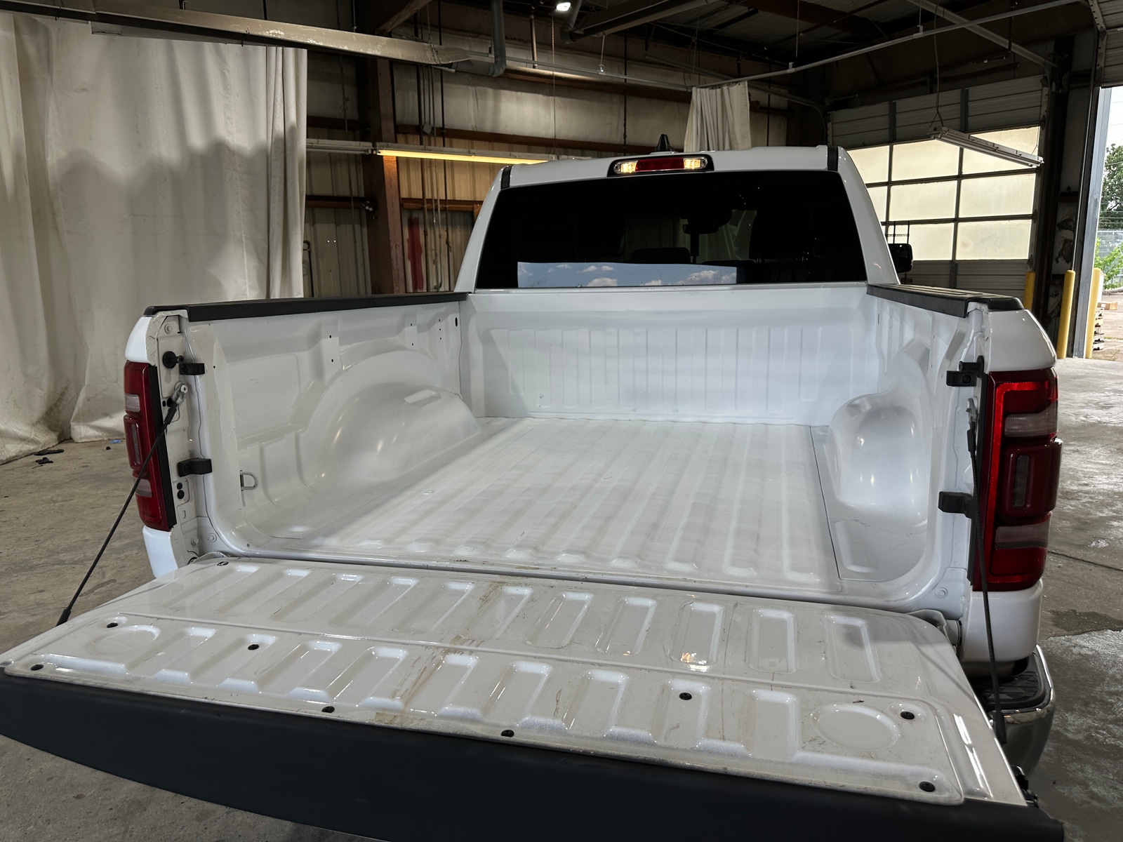 Thumbnail: 2024 RAM 1500 - 6