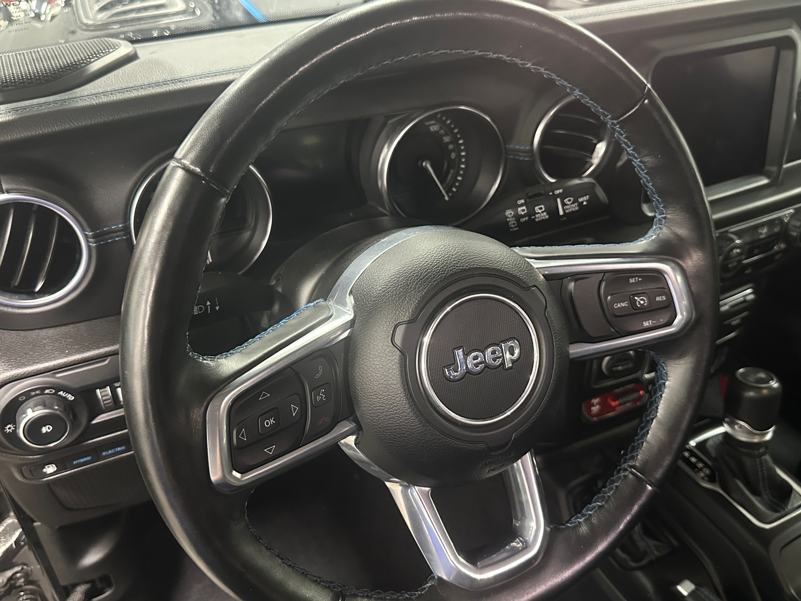 Thumbnail: 2022 Jeep Wrangler - 5