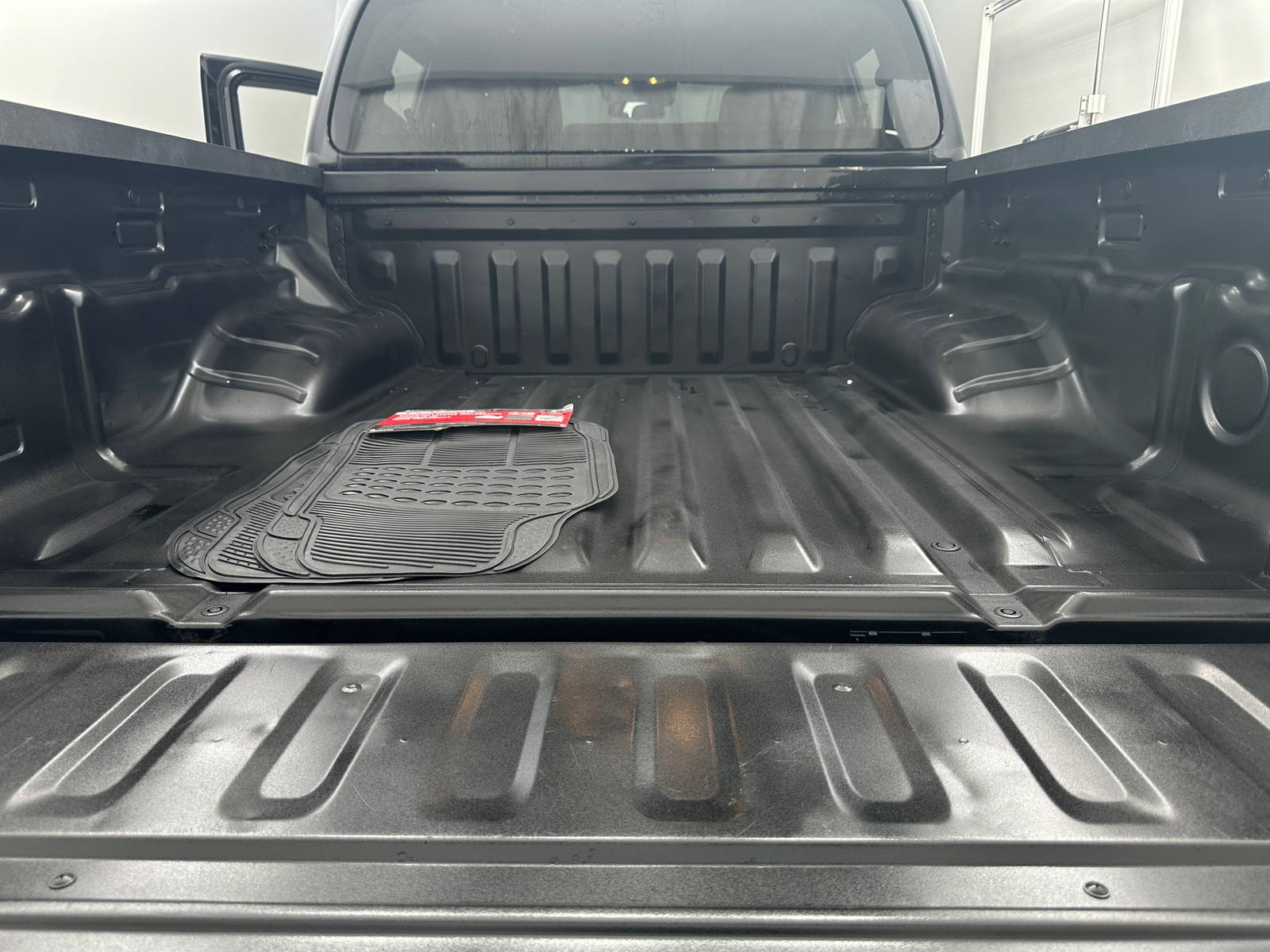 Thumbnail: 2022 Nissan Frontier - 7