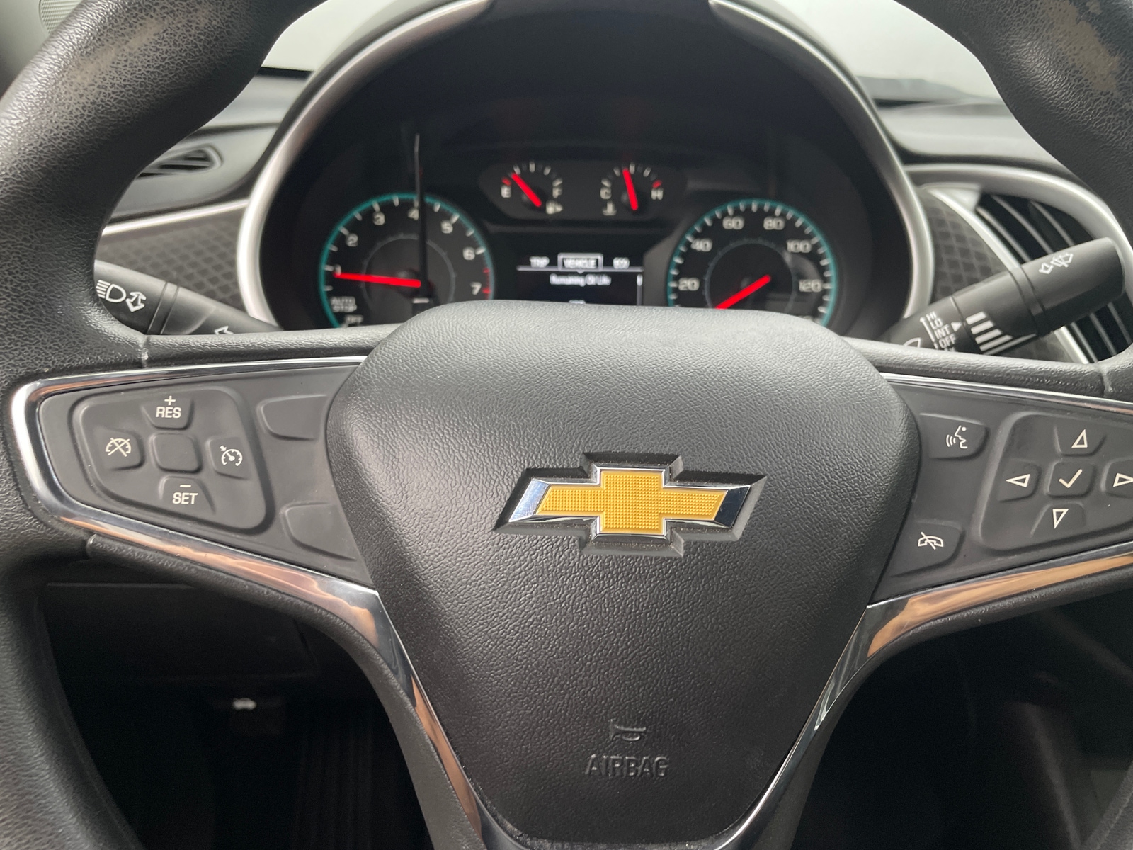 Thumbnail: 2018 Chevrolet Malibu - 5