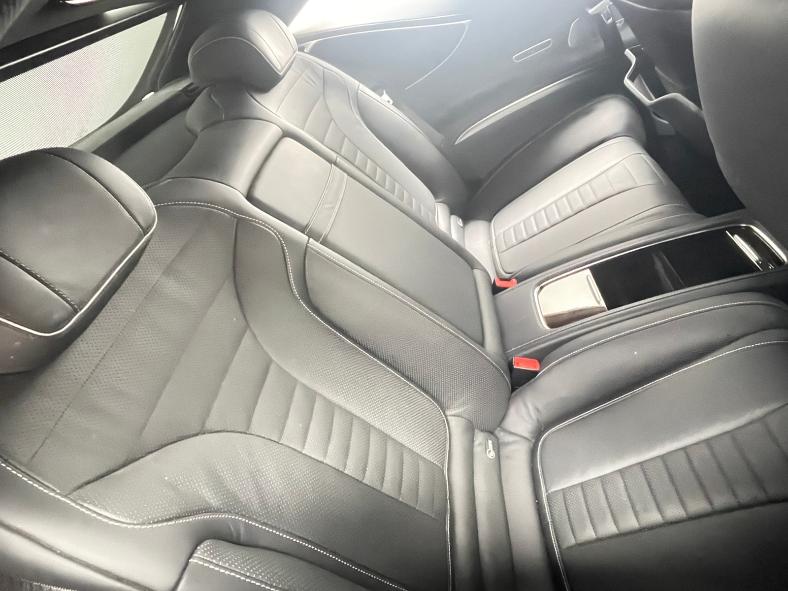 Thumbnail: 2015 Mercedes-Benz S-Class - 4