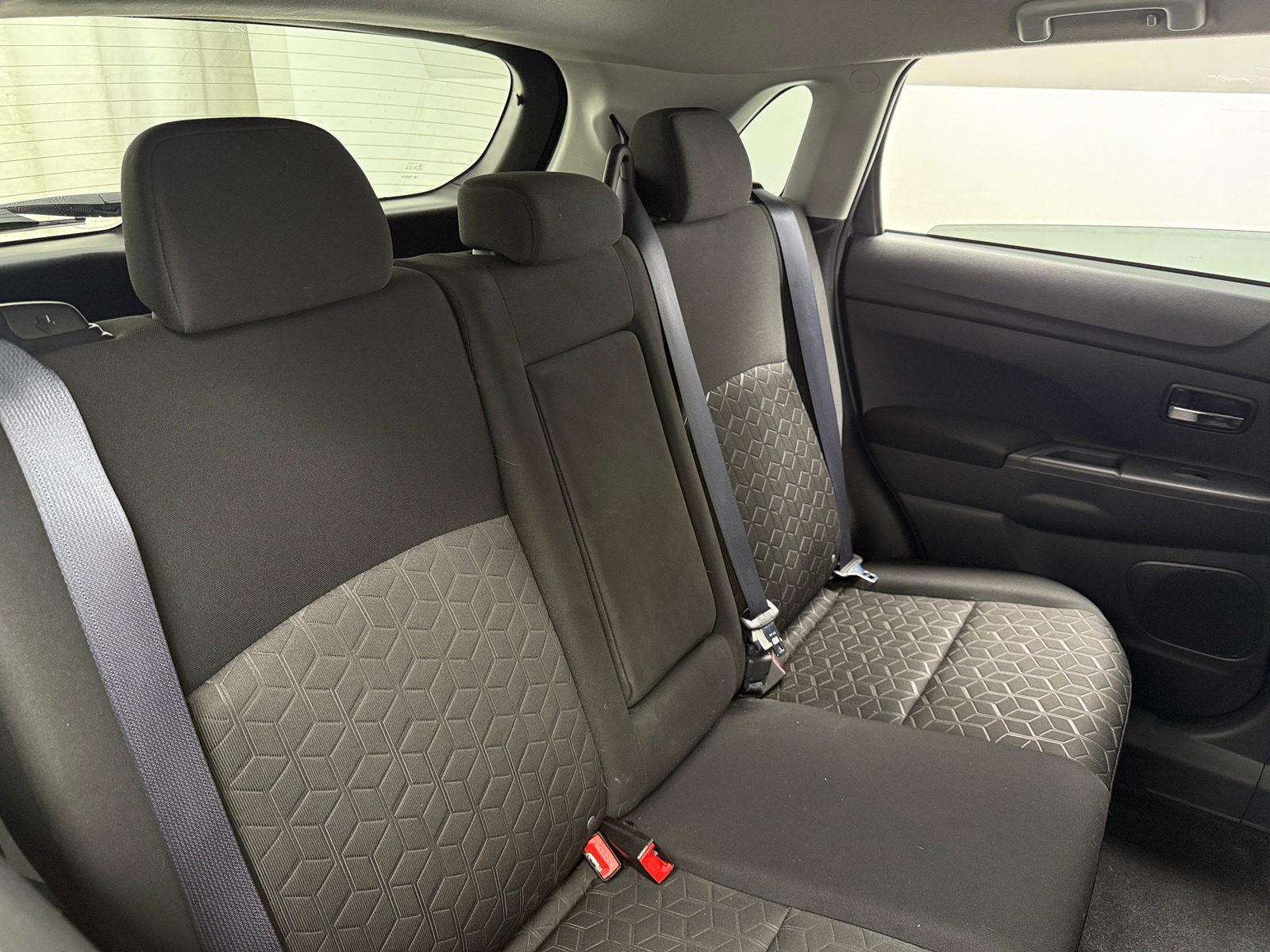 Thumbnail: 2022 Mitsubishi Outlander Sport - 6