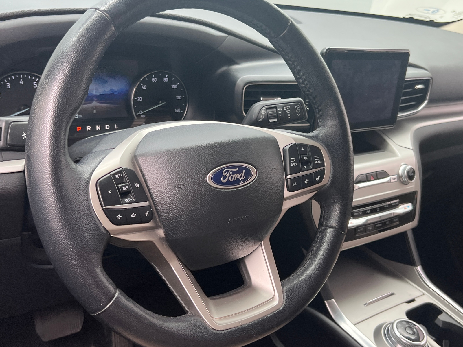 Thumbnail: 2022 Ford Explorer - 5