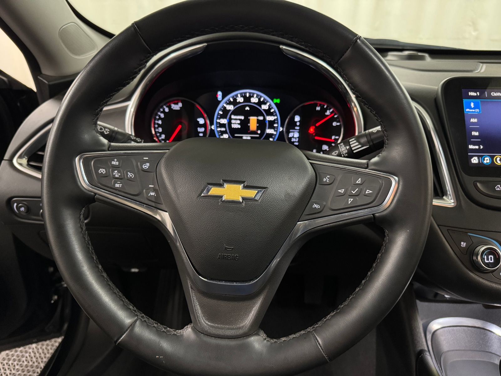 Thumbnail: 2024 Chevrolet Malibu - 4