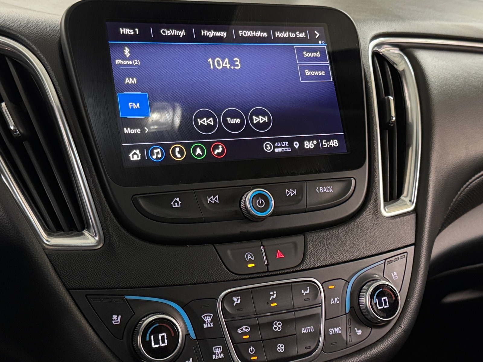 Thumbnail: 2024 Chevrolet Malibu - 3